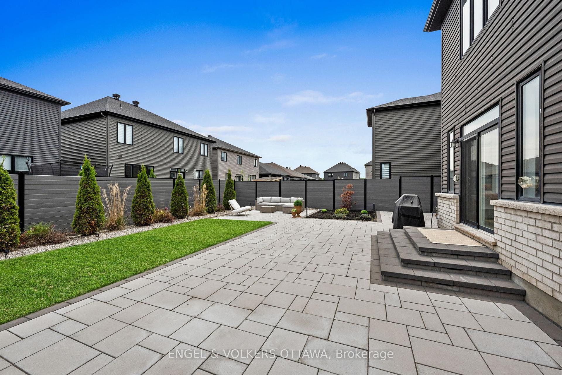 Photo 39 of 581 Bridgeport Avenue, Ottawa, Mahogany Community — HOMEH