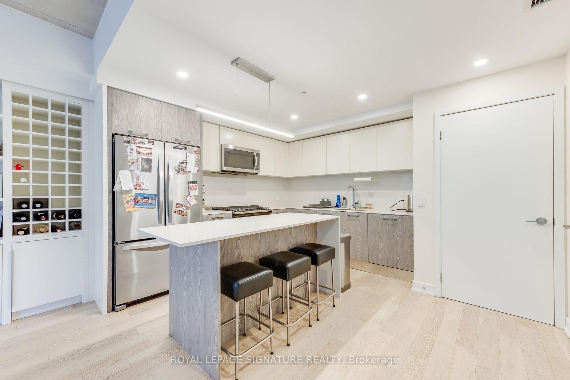 Photo 3 of Unit 107, 630 Kingston Road, Toronto, The Beaches — HOMEH