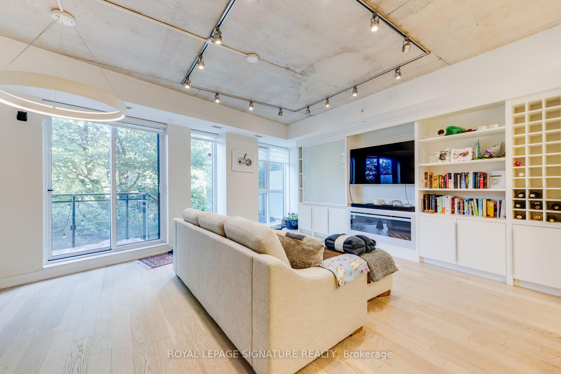 Photo 6 of Unit 107, 630 Kingston Road, Toronto, The Beaches — HOMEH