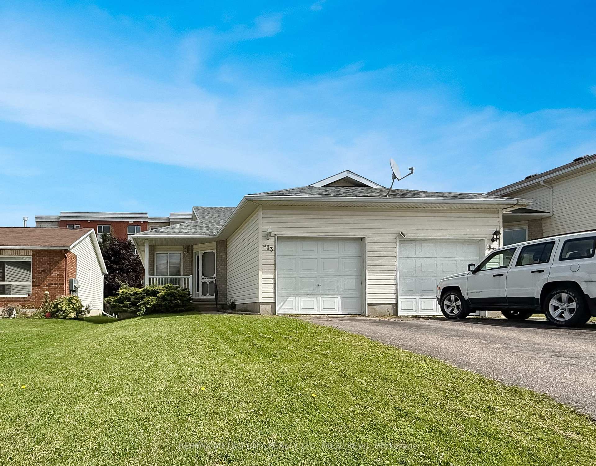 Photo 1 of 813 Eighth Street, Renfrew, Renfrew — HOMEH