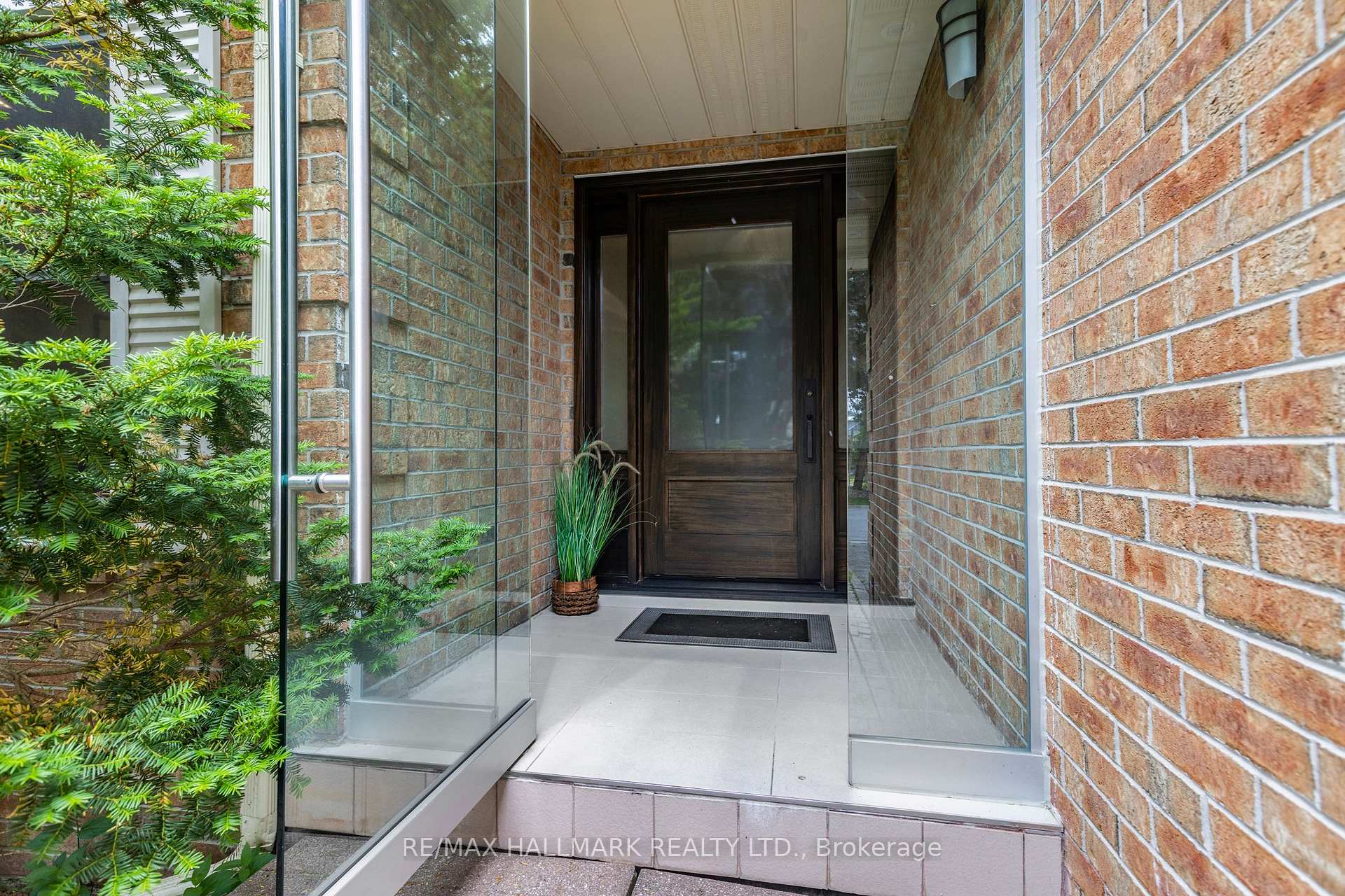Photo 5 of 48 Lambert Road, Markham, Thornlea — HOMEH