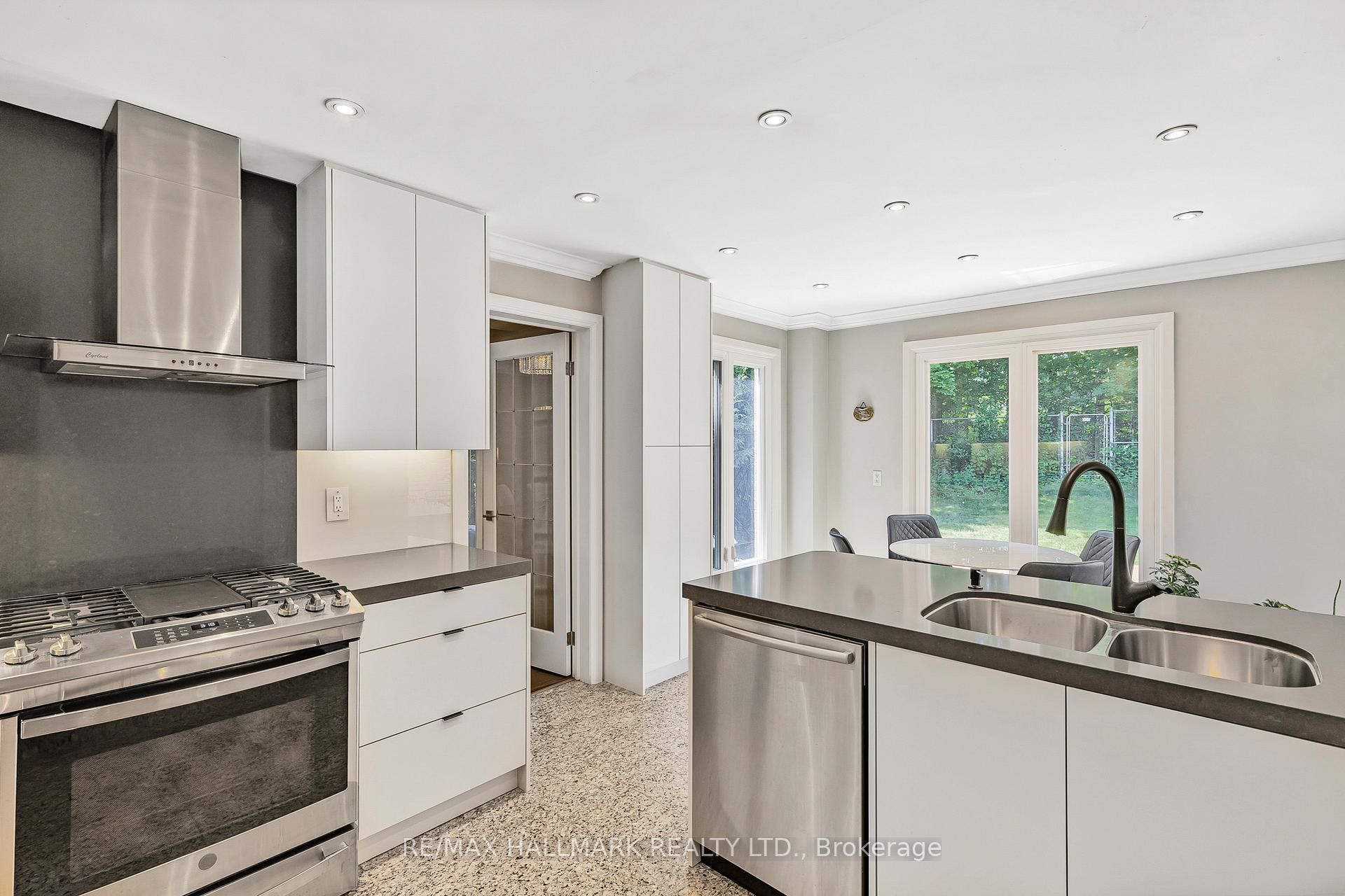 Photo 15 of 48 Lambert Road, Markham, Thornlea — HOMEH