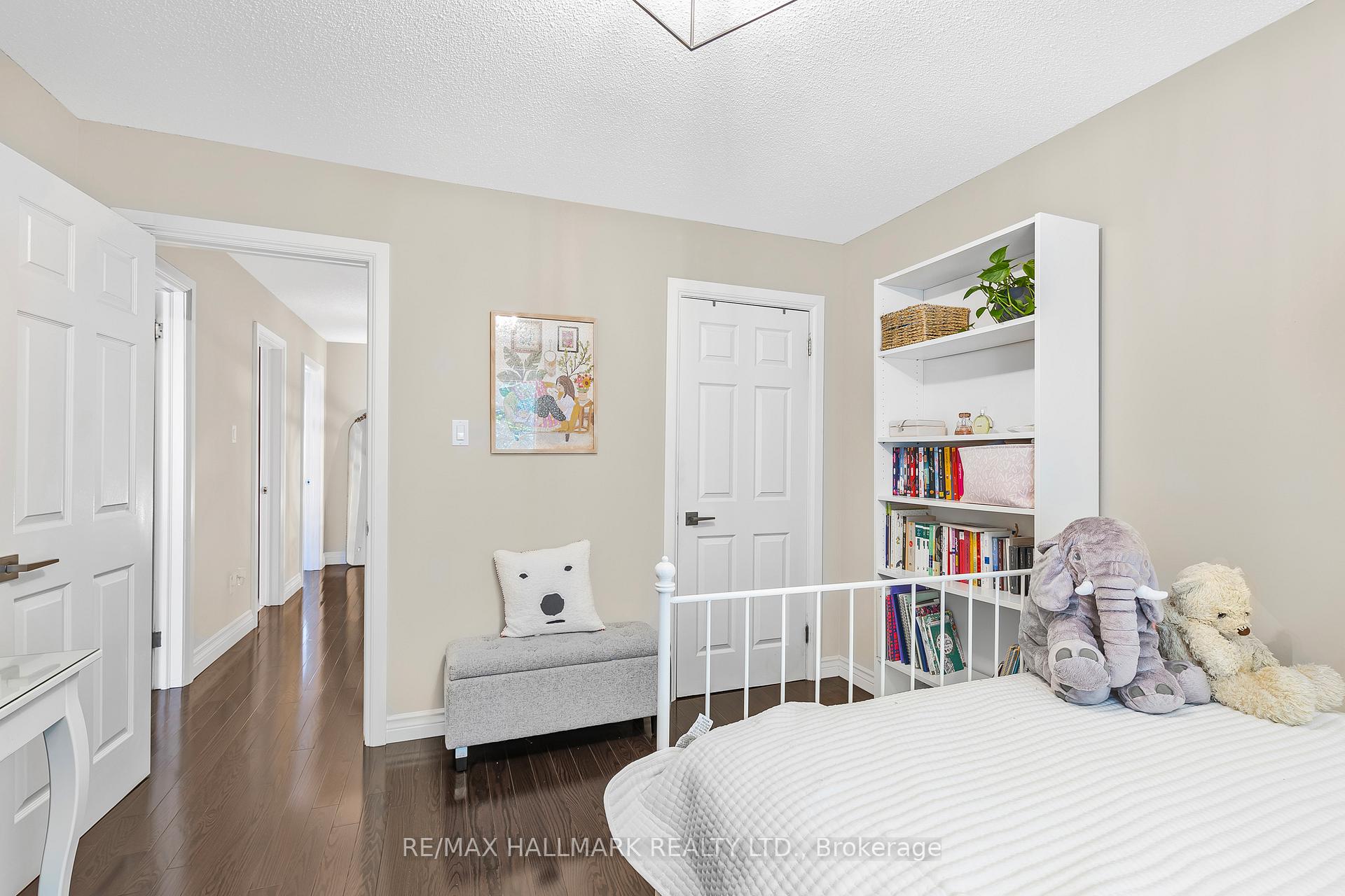 Photo 32 of 48 Lambert Road, Markham, Thornlea — HOMEH