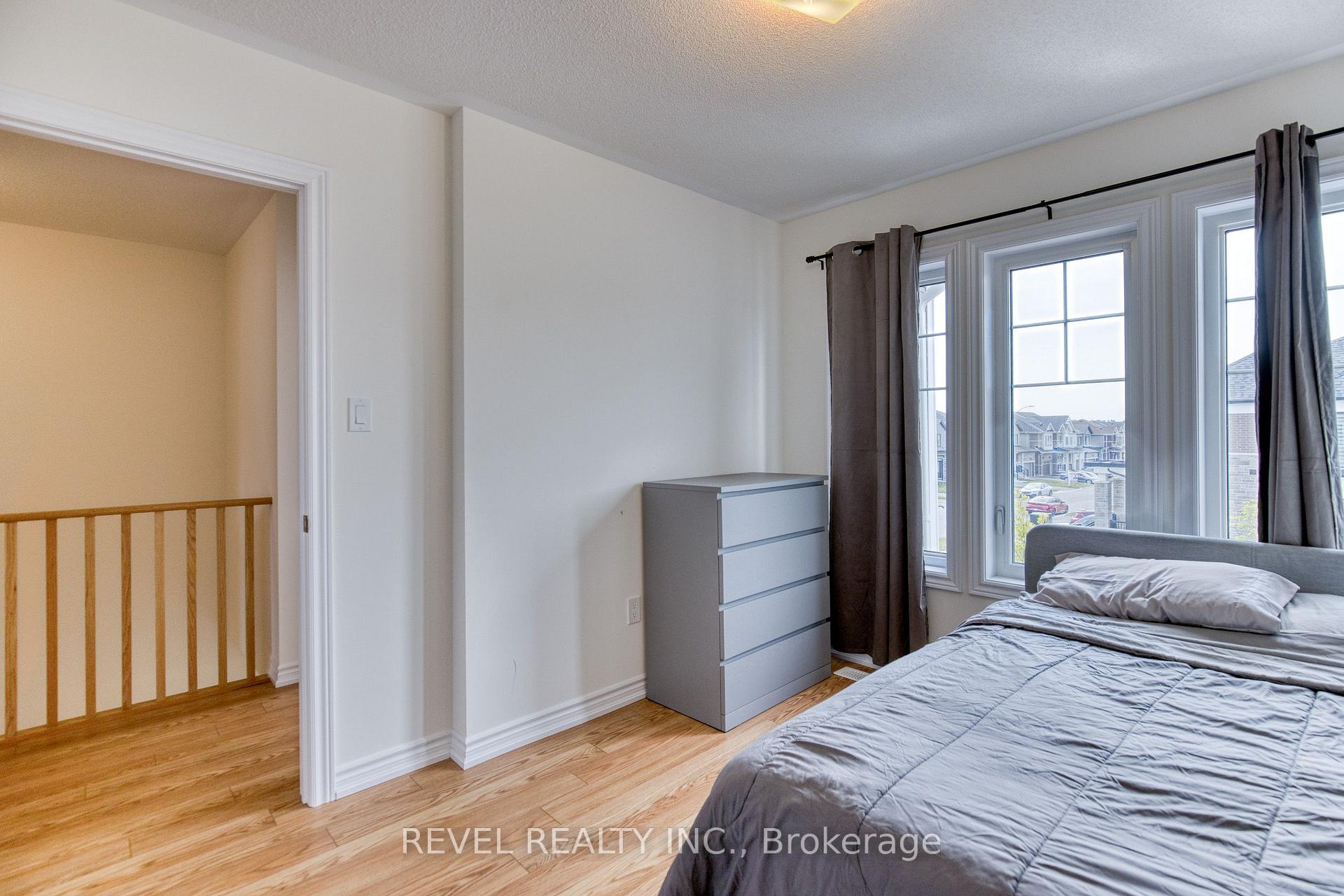 Photo 31 of 12 Hylton Drive, Barrie, Rural Barrie Southeast — HOMEH