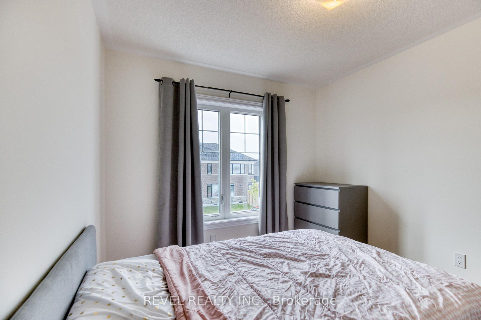 Photo 34 of 12 Hylton Drive, Barrie, Rural Barrie Southeast — HOMEH