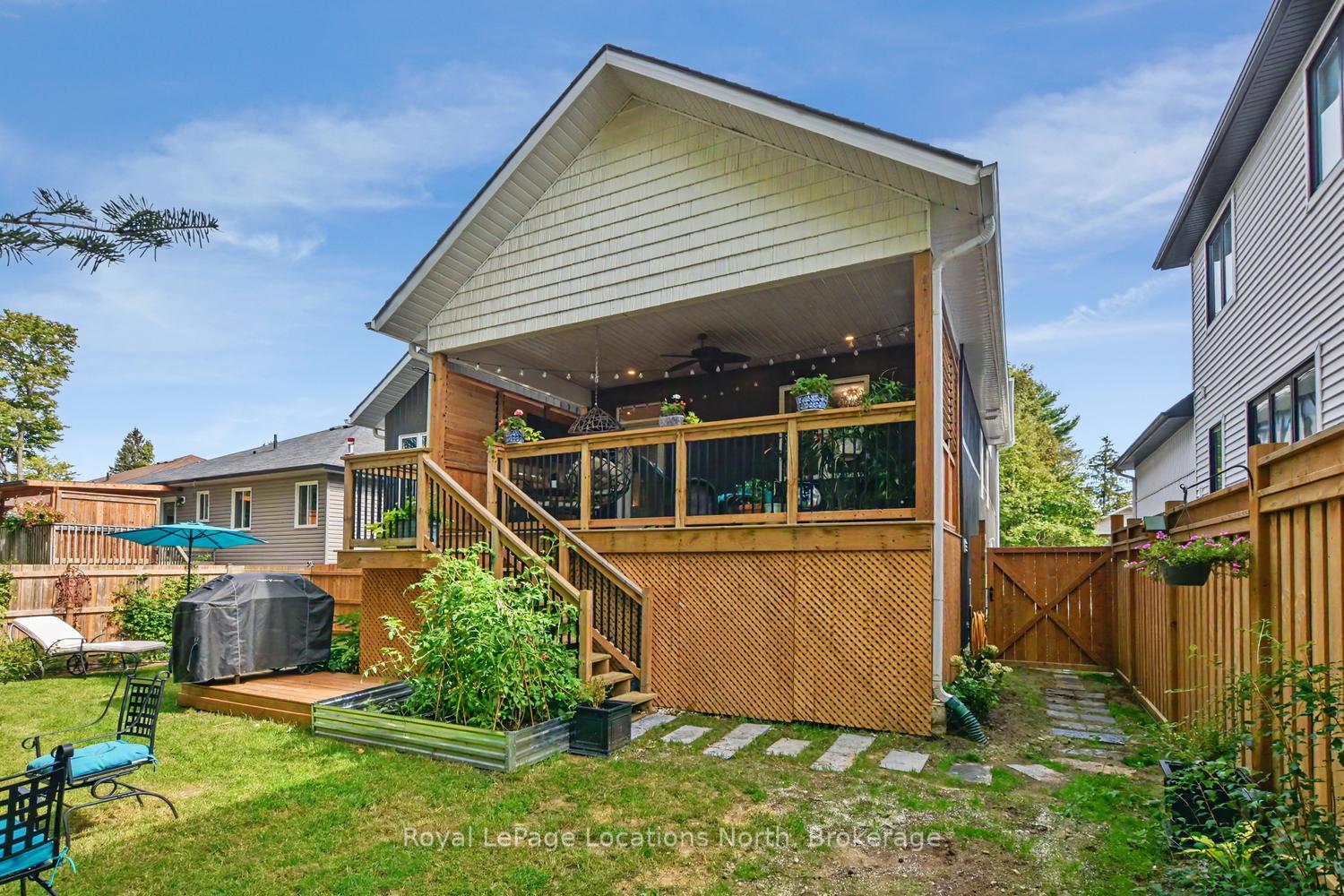 Photo 3 of 64 49th Street N, Wasaga Beach — HOMEH