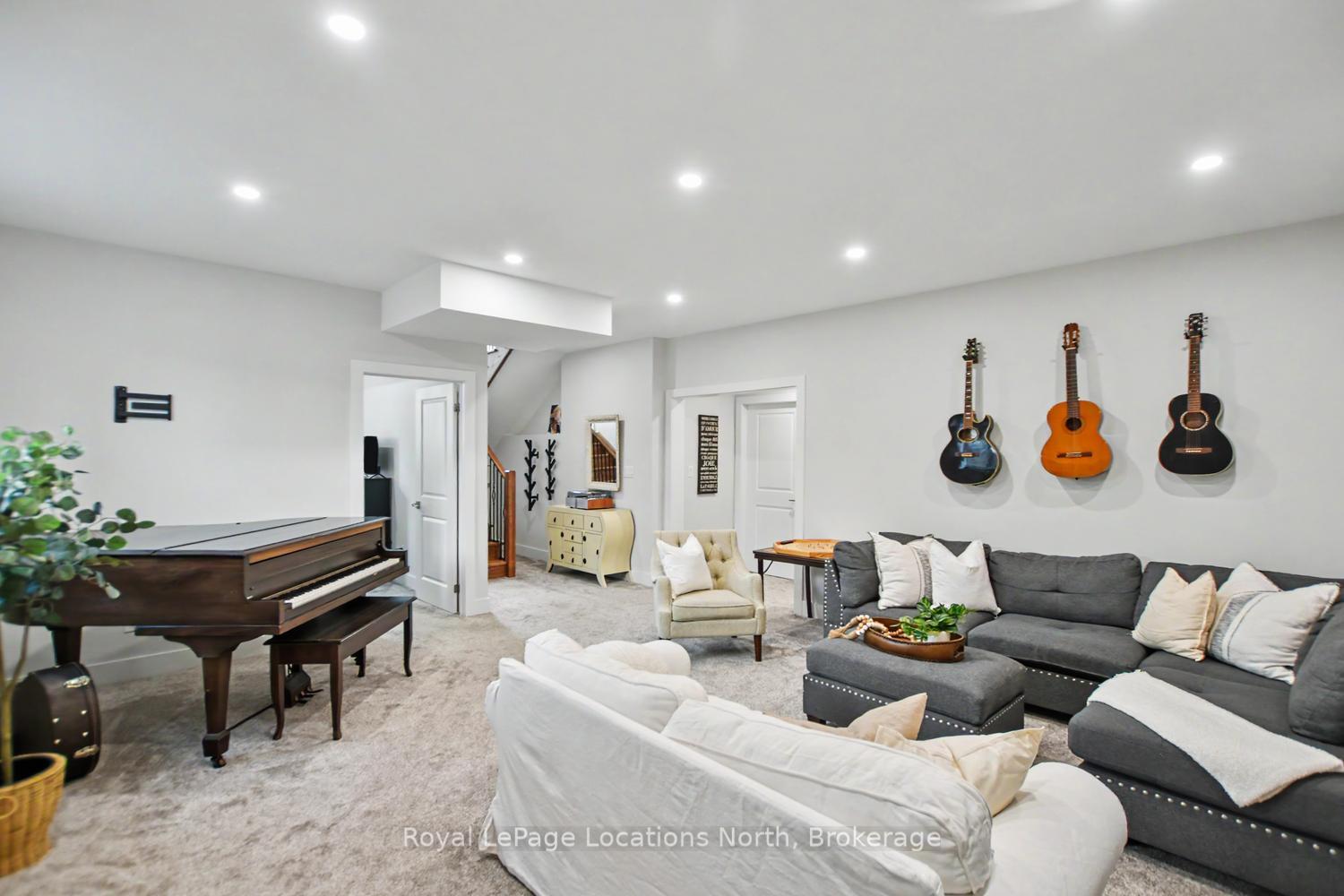 Photo 36 of 64 49th Street N, Wasaga Beach — HOMEH
