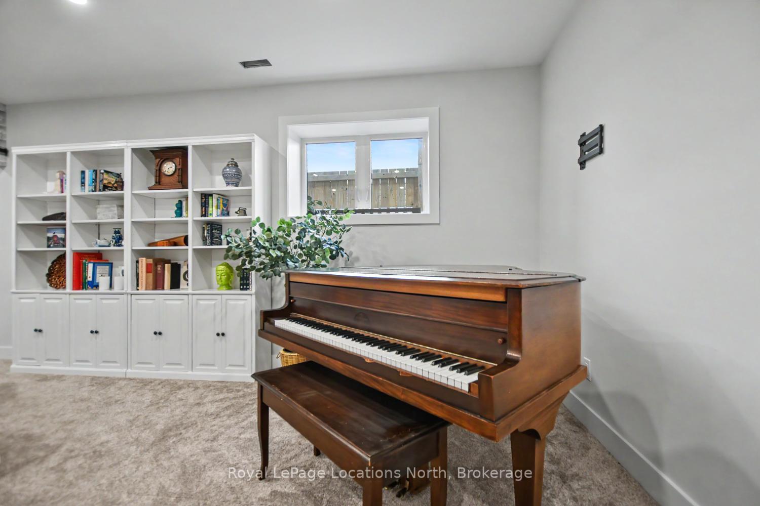 Photo 37 of 64 49th Street N, Wasaga Beach — HOMEH