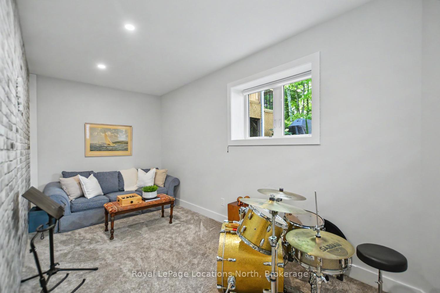 Photo 38 of 64 49th Street N, Wasaga Beach — HOMEH