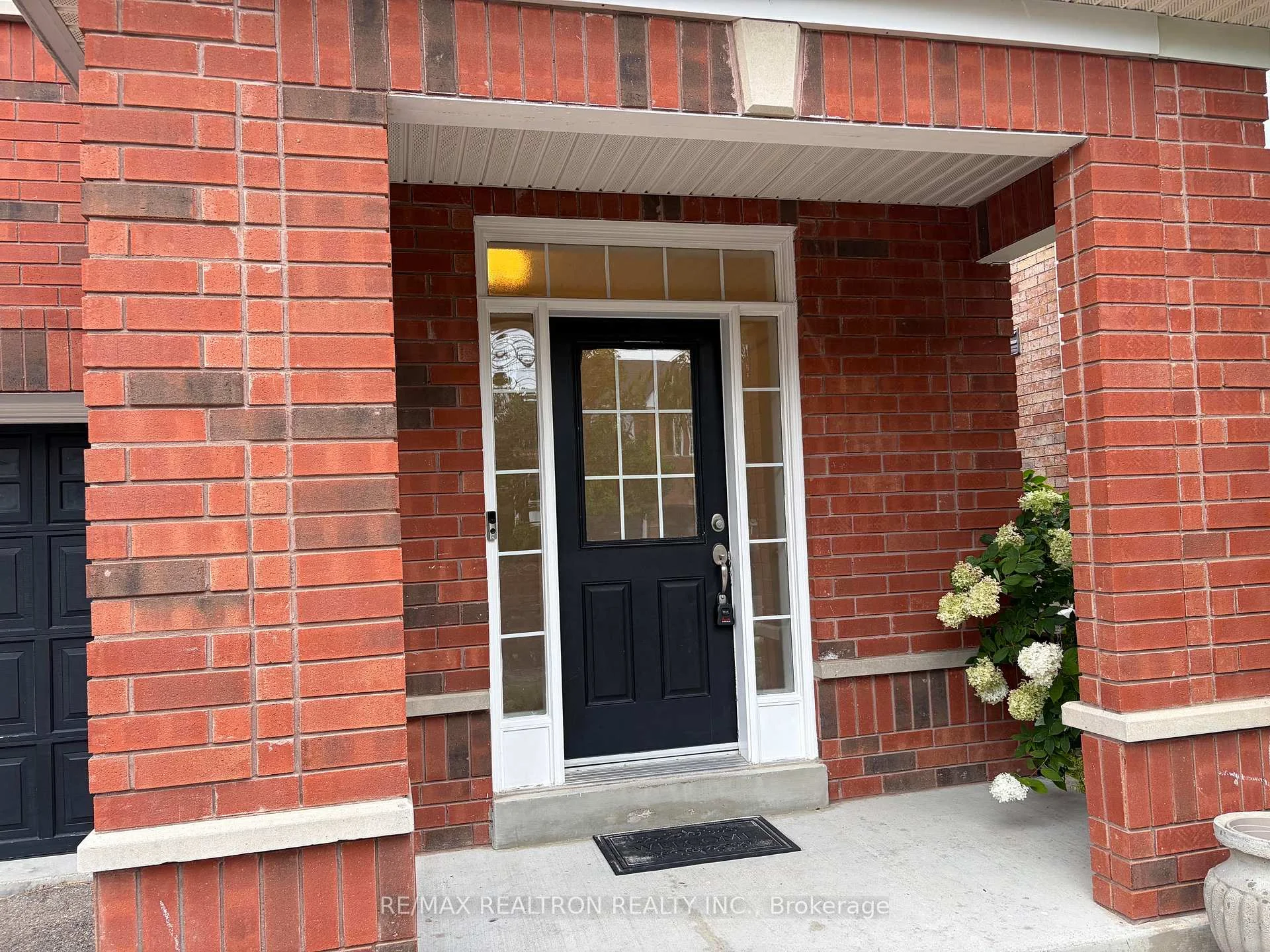 Photo 5 of 910 Isaac Phillips Way, Newmarket, Summerhill Estates — HOMEH