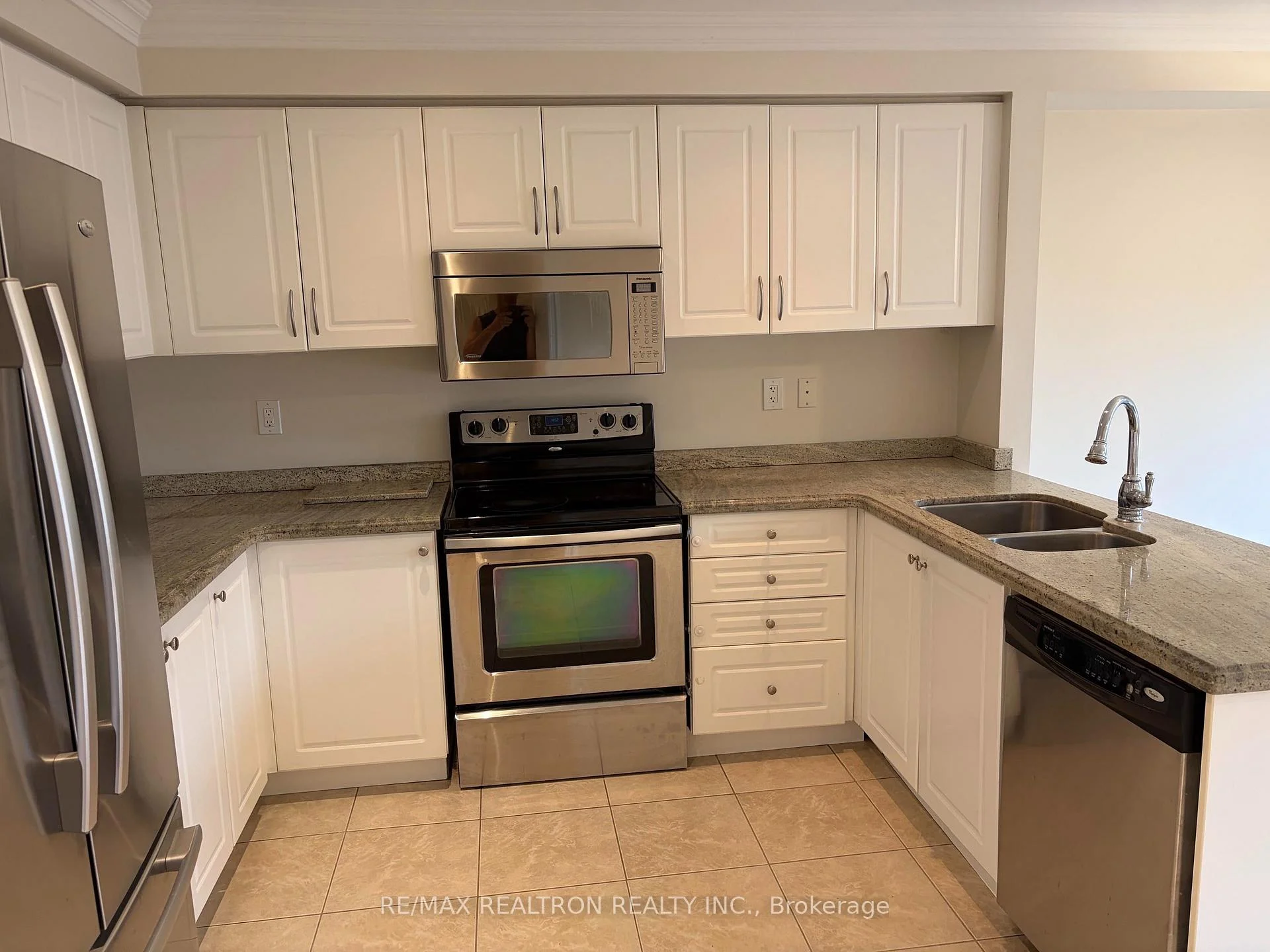 Photo 26 of 910 Isaac Phillips Way, Newmarket, Summerhill Estates — HOMEH