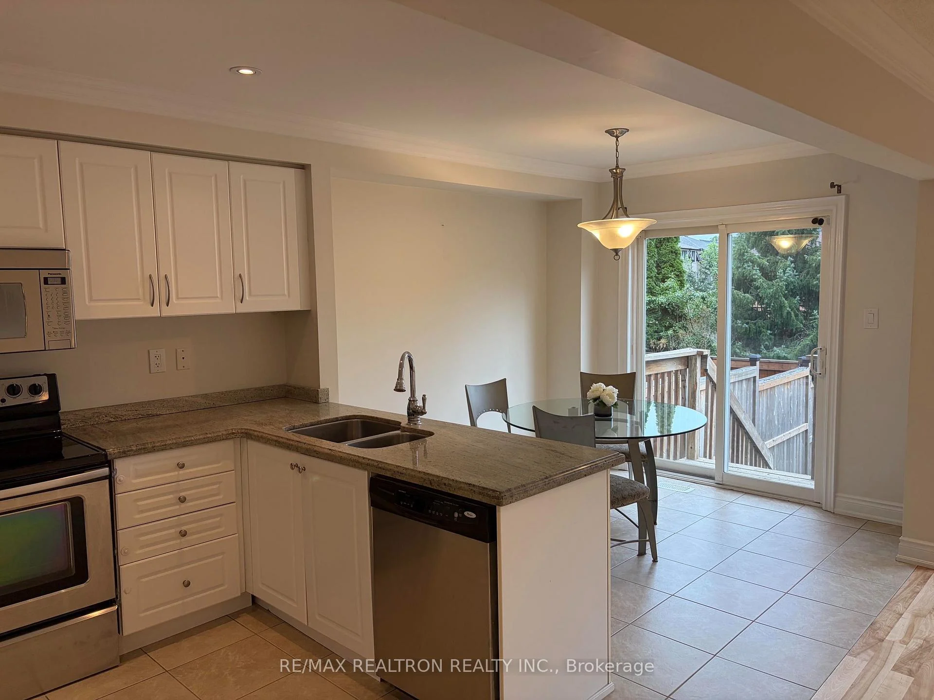 Photo 38 of 910 Isaac Phillips Way, Newmarket, Summerhill Estates — HOMEH