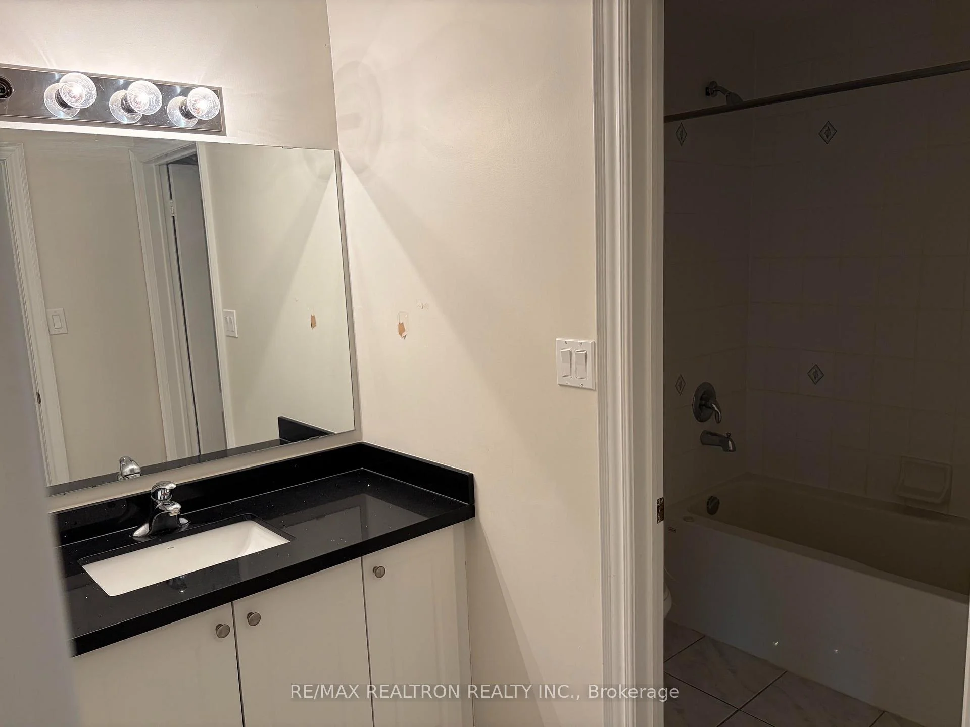 Photo 48 of 910 Isaac Phillips Way, Newmarket, Summerhill Estates — HOMEH