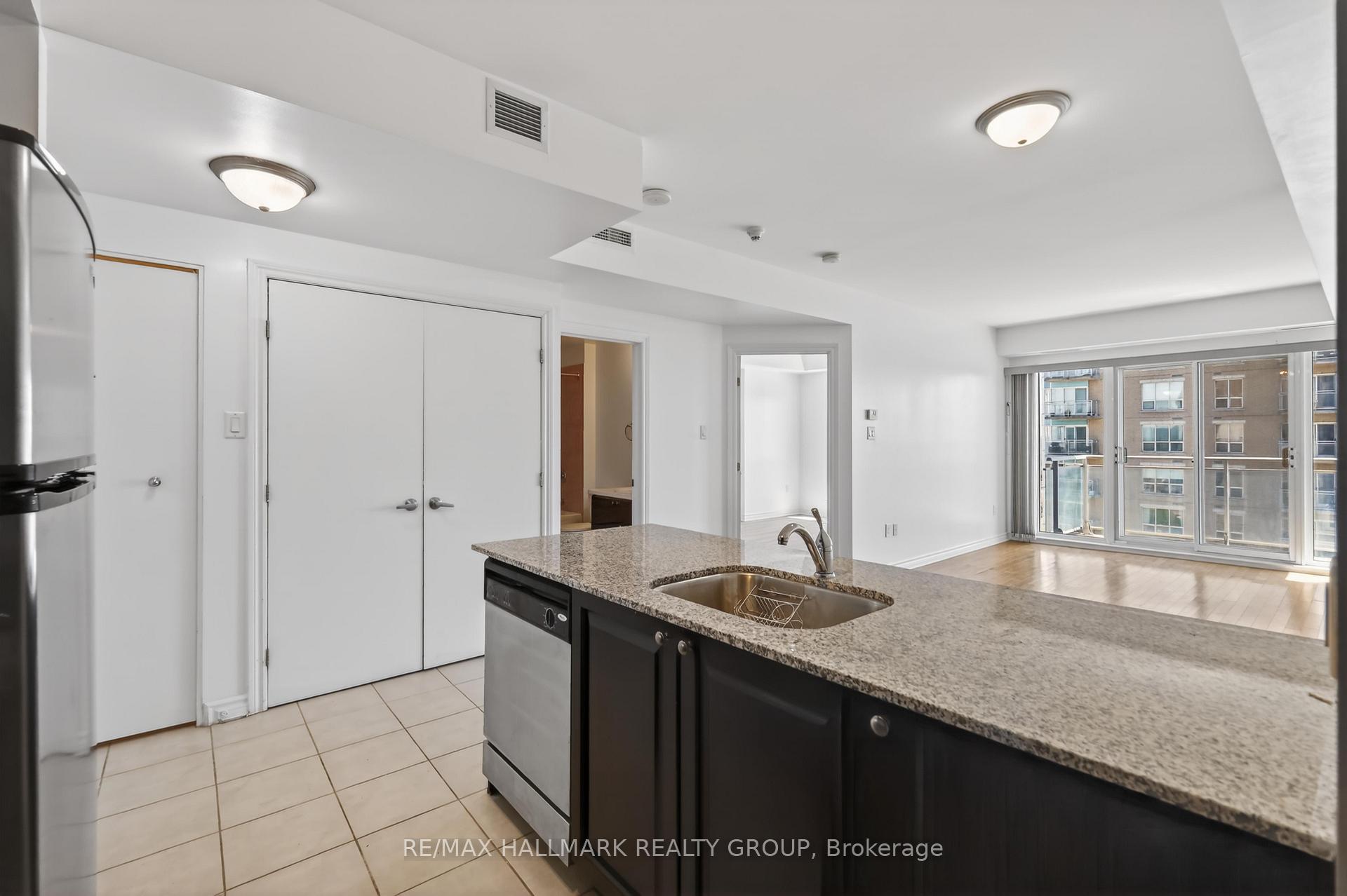 Photo 5 of Unit 1503, 70 Landry Street, Ottawa, Vanier — HOMEH