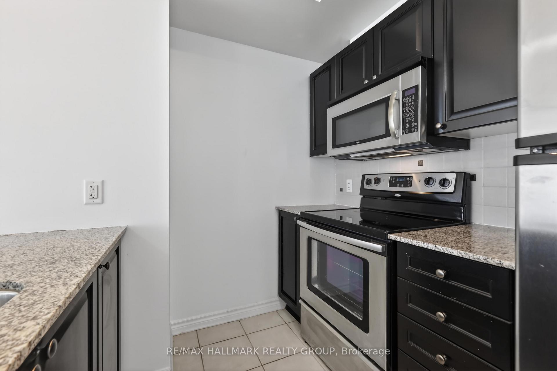 Photo 8 of Unit 1503, 70 Landry Street, Ottawa, Vanier — HOMEH