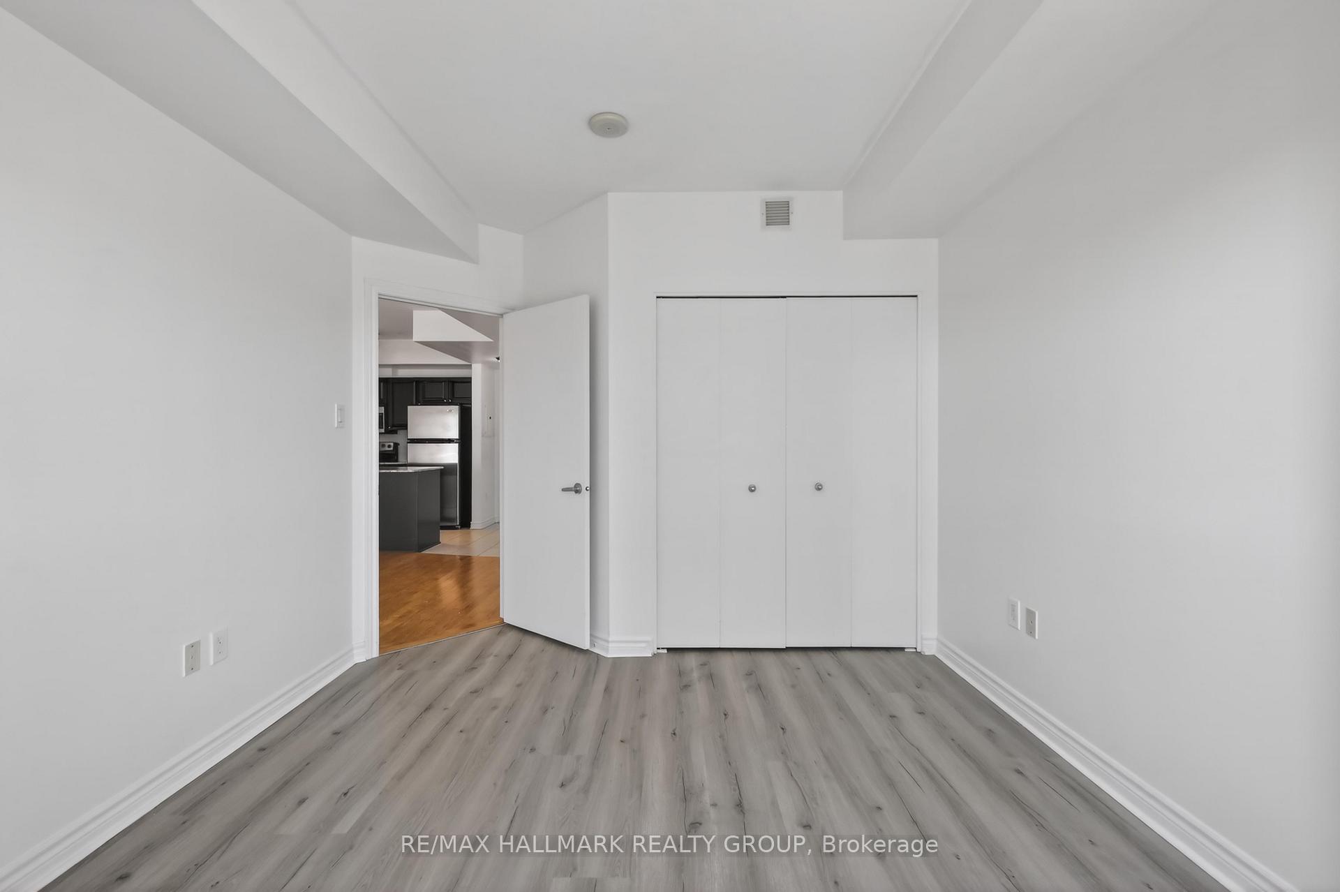 Photo 13 of Unit 1503, 70 Landry Street, Ottawa, Vanier — HOMEH