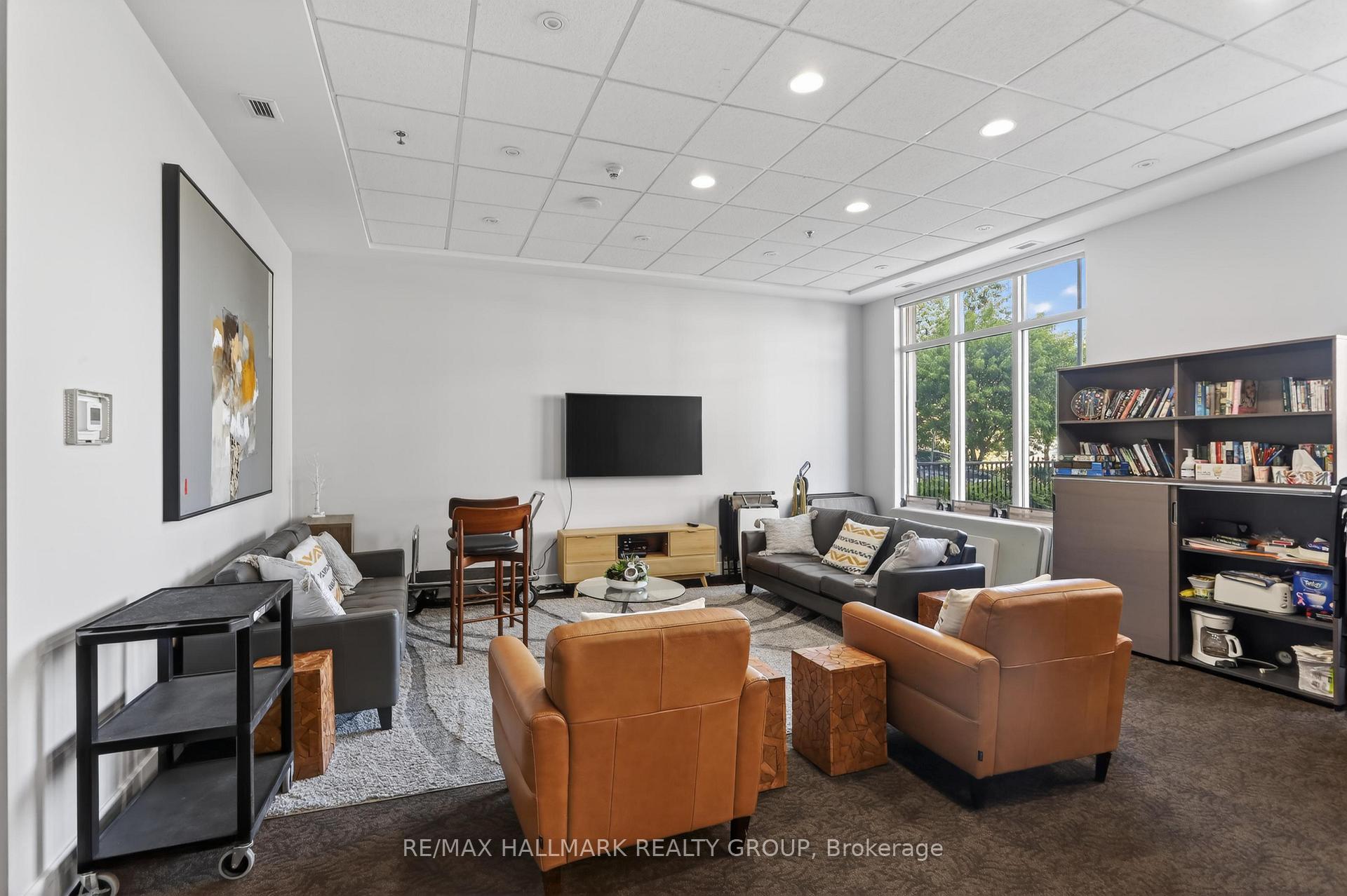 Photo 20 of Unit 1503, 70 Landry Street, Ottawa, Vanier — HOMEH