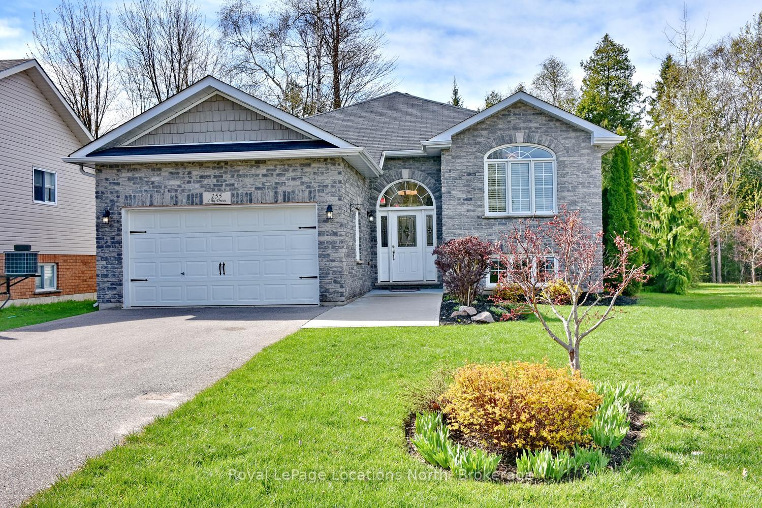 Photo 3 of 155 Lily Drive, Wasaga Beach — HOMEH
