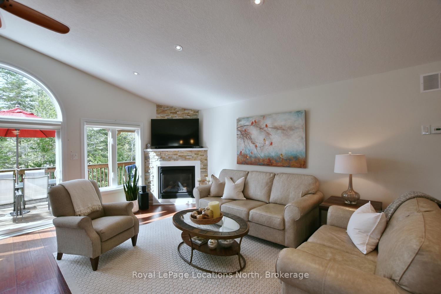 Photo 8 of 155 Lily Drive, Wasaga Beach — HOMEH