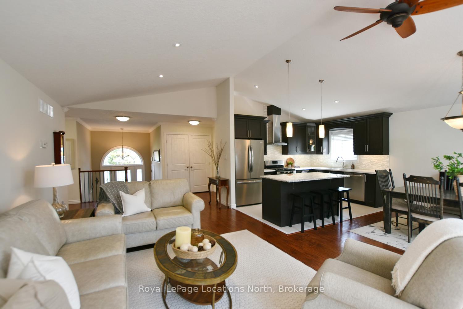 Photo 10 of 155 Lily Drive, Wasaga Beach — HOMEH