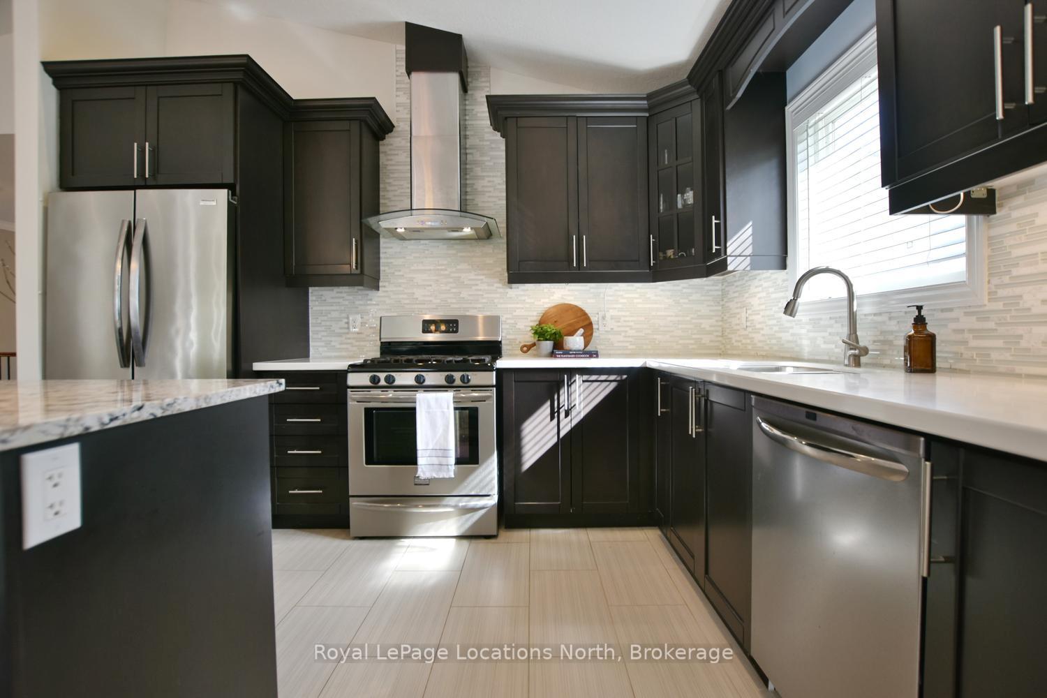 Photo 15 of 155 Lily Drive, Wasaga Beach — HOMEH