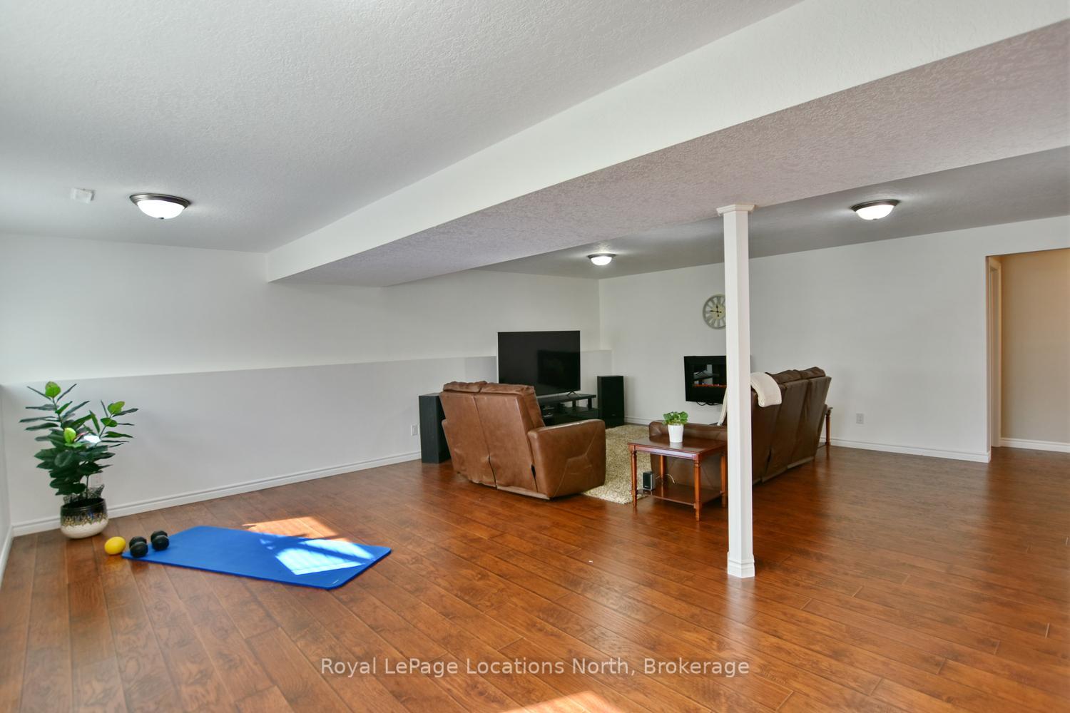 Photo 26 of 155 Lily Drive, Wasaga Beach — HOMEH