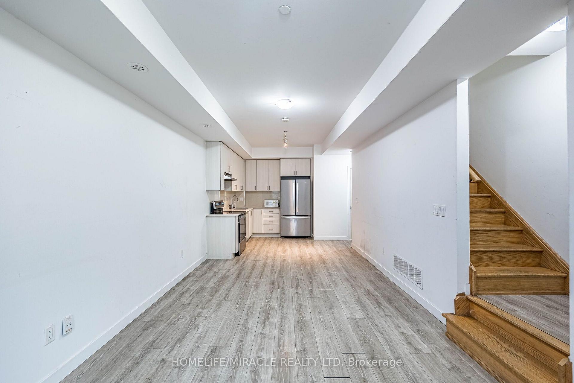 Photo 5 of Unit 86, 200 Malta Avenue, Brampton, Fletcher's Creek South — HOMEH