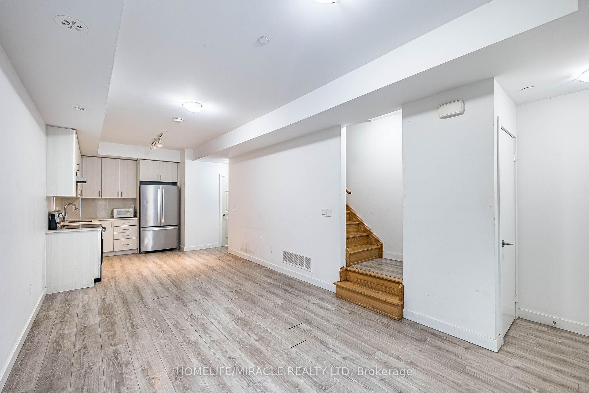 Photo 6 of Unit 86, 200 Malta Avenue, Brampton, Fletcher's Creek South — HOMEH