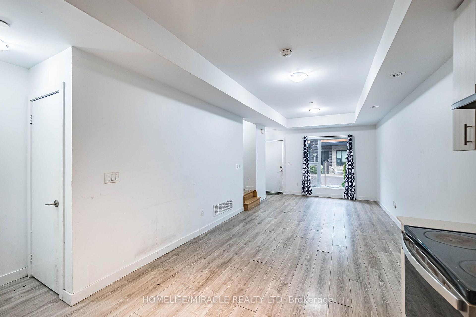 Photo 11 of Unit 86, 200 Malta Avenue, Brampton, Fletcher's Creek South — HOMEH