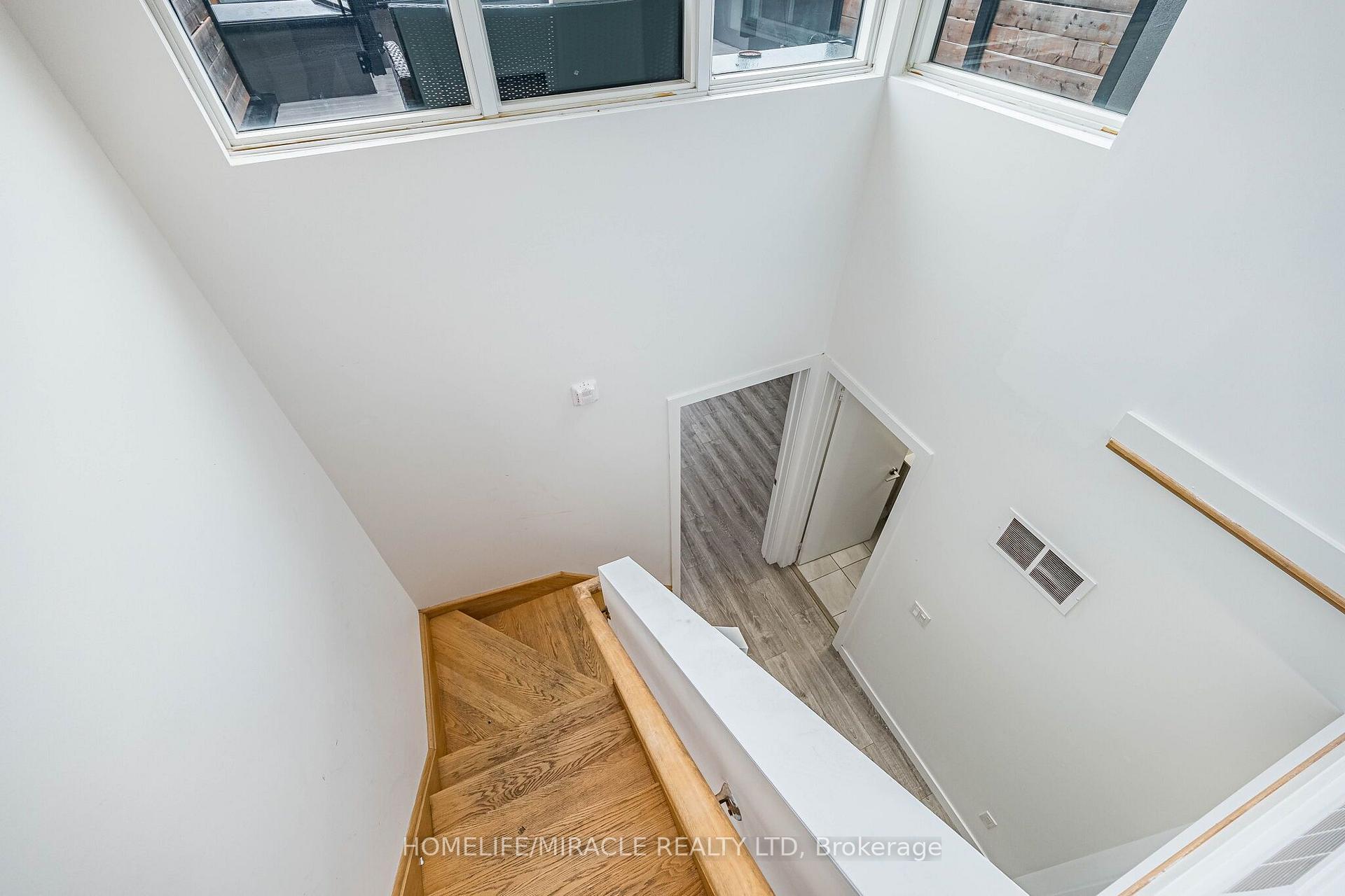 Photo 43 of Unit 86, 200 Malta Avenue, Brampton, Fletcher's Creek South — HOMEH