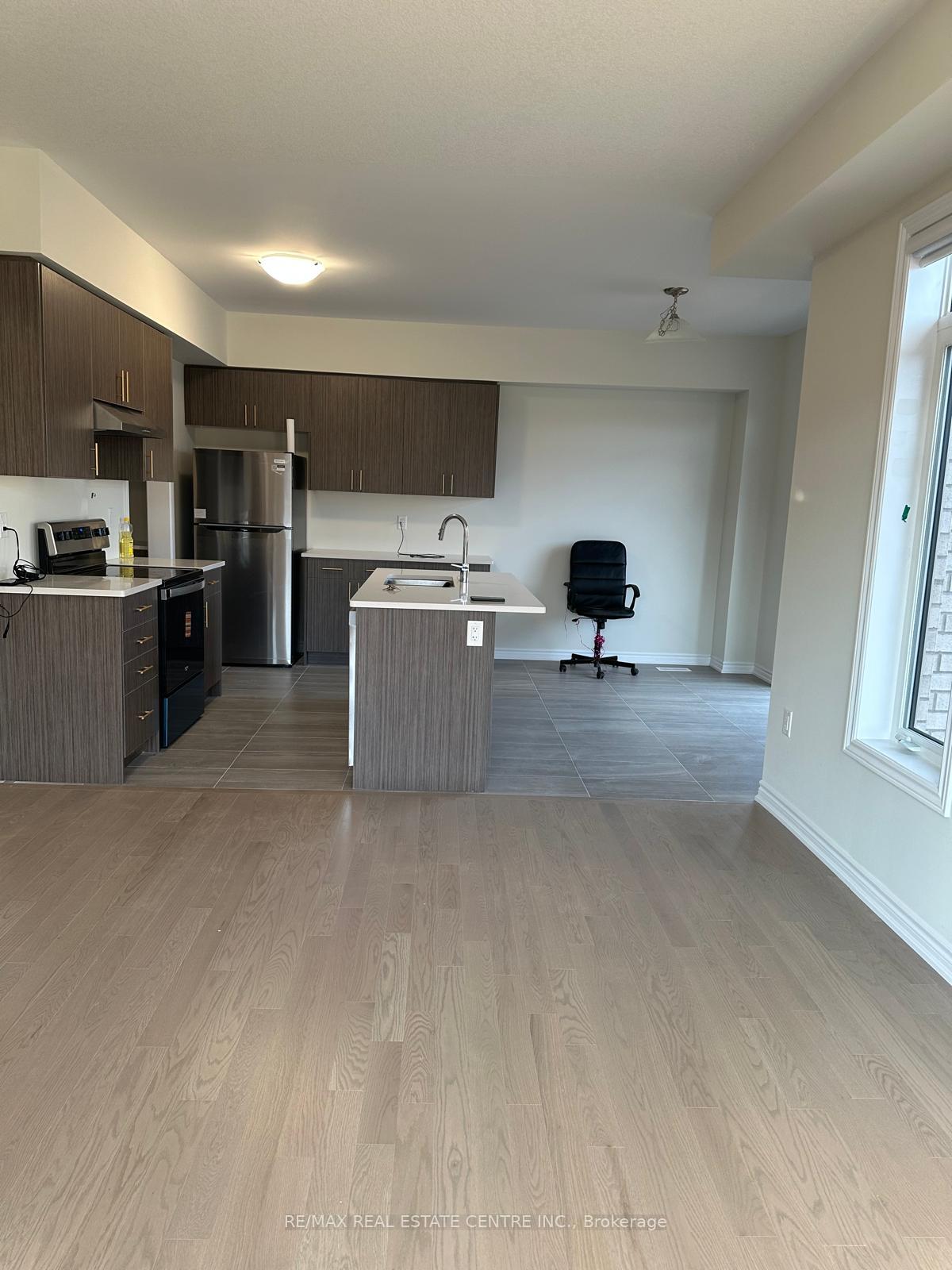 Photo 5 of 42 Postill Street, Brant, Paris — HOMEH
