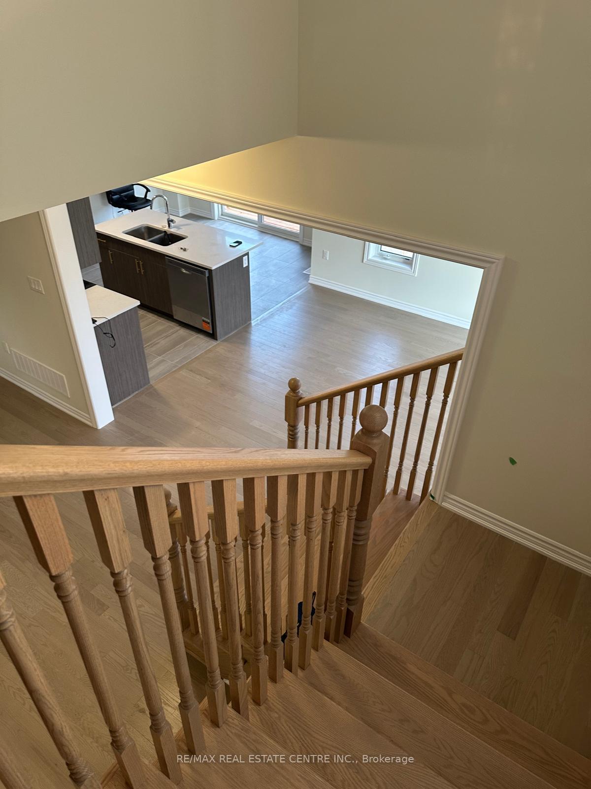 Photo 6 of 42 Postill Street, Brant, Paris — HOMEH