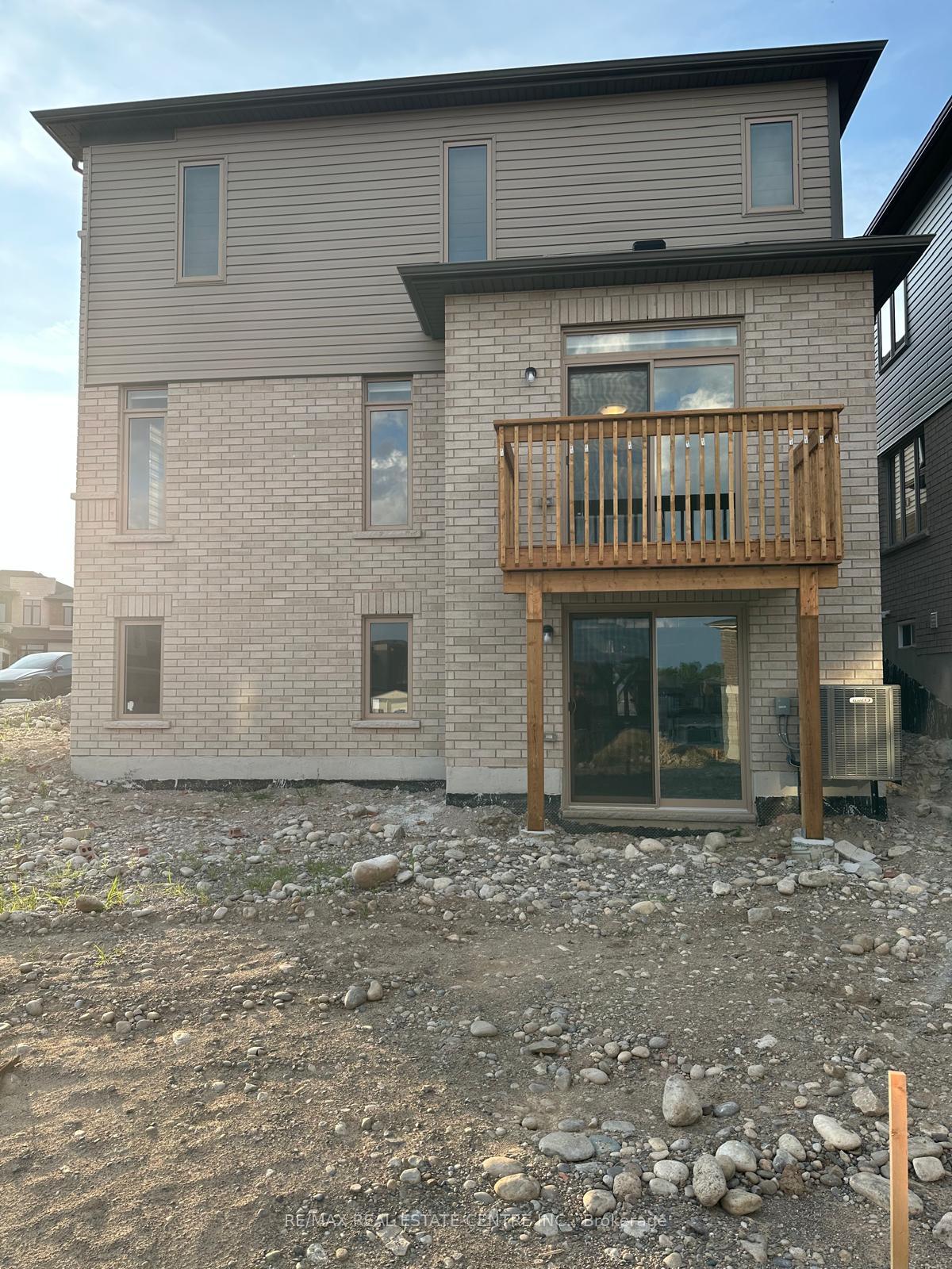 Photo 19 of 42 Postill Street, Brant, Paris — HOMEH