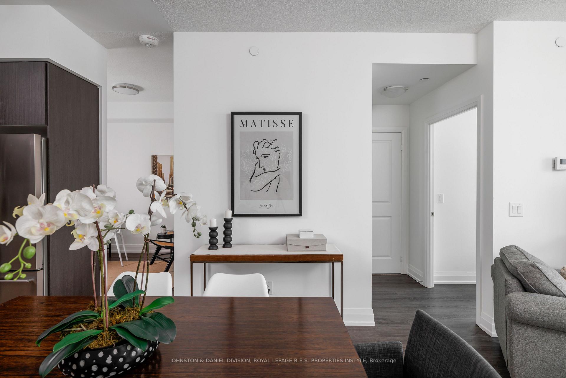 Photo 10 of Unit 327, 591 Sheppard Avenue E, North York, Bayview Village — HOMEH