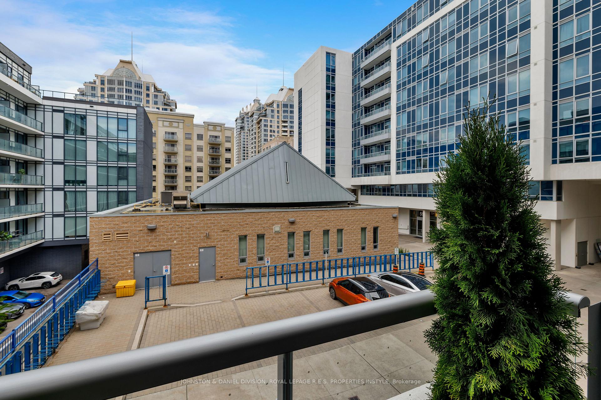 Photo 16 of Unit 327, 591 Sheppard Avenue E, North York, Bayview Village — HOMEH
