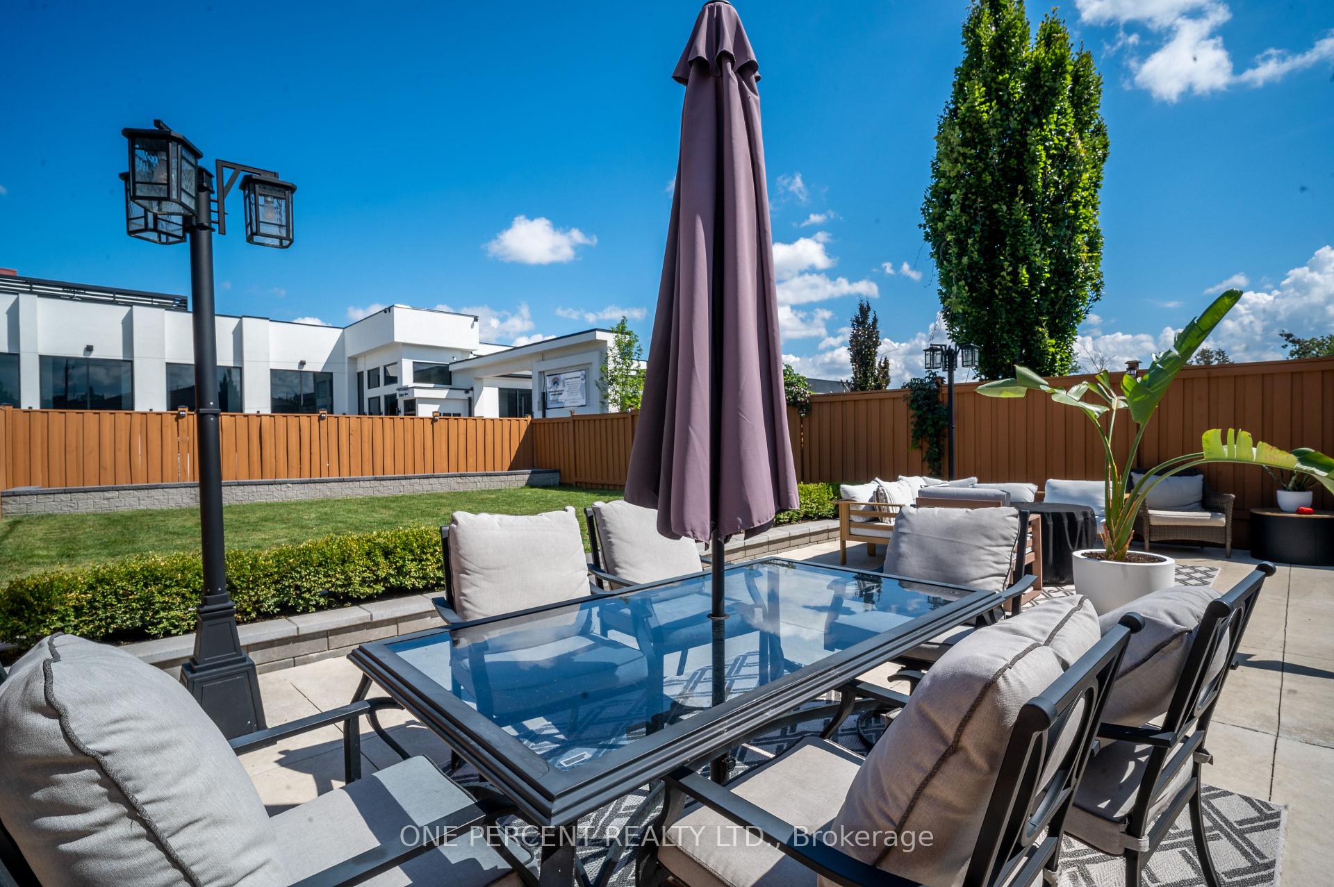 Photo 35 of 75 Plunkett Road, North York, Humber Summit — HOMEH
