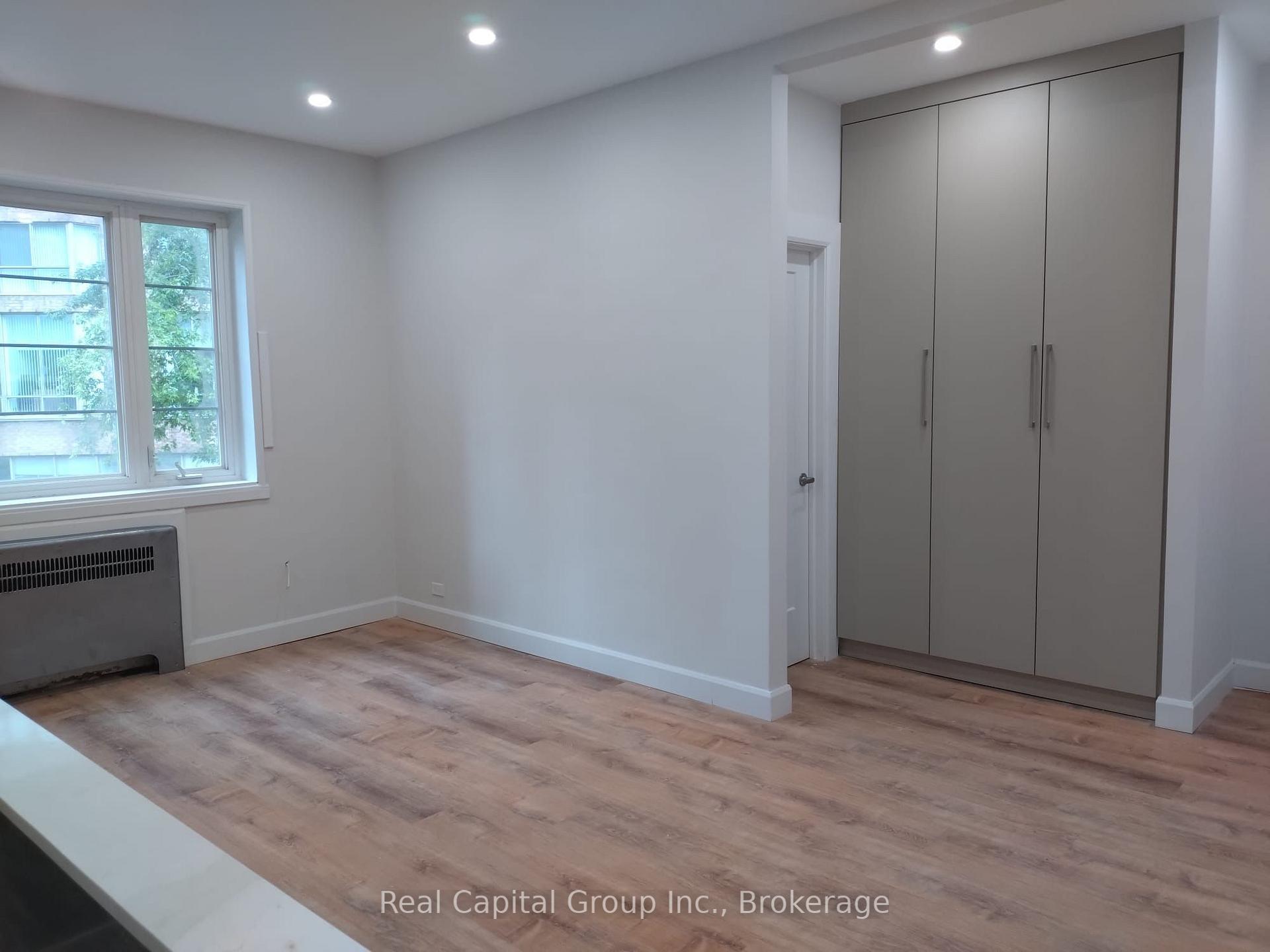 Photo 4 of Unit 503, 26 St Joseph Street, Toronto, Bay Street Corridor — HOMEH