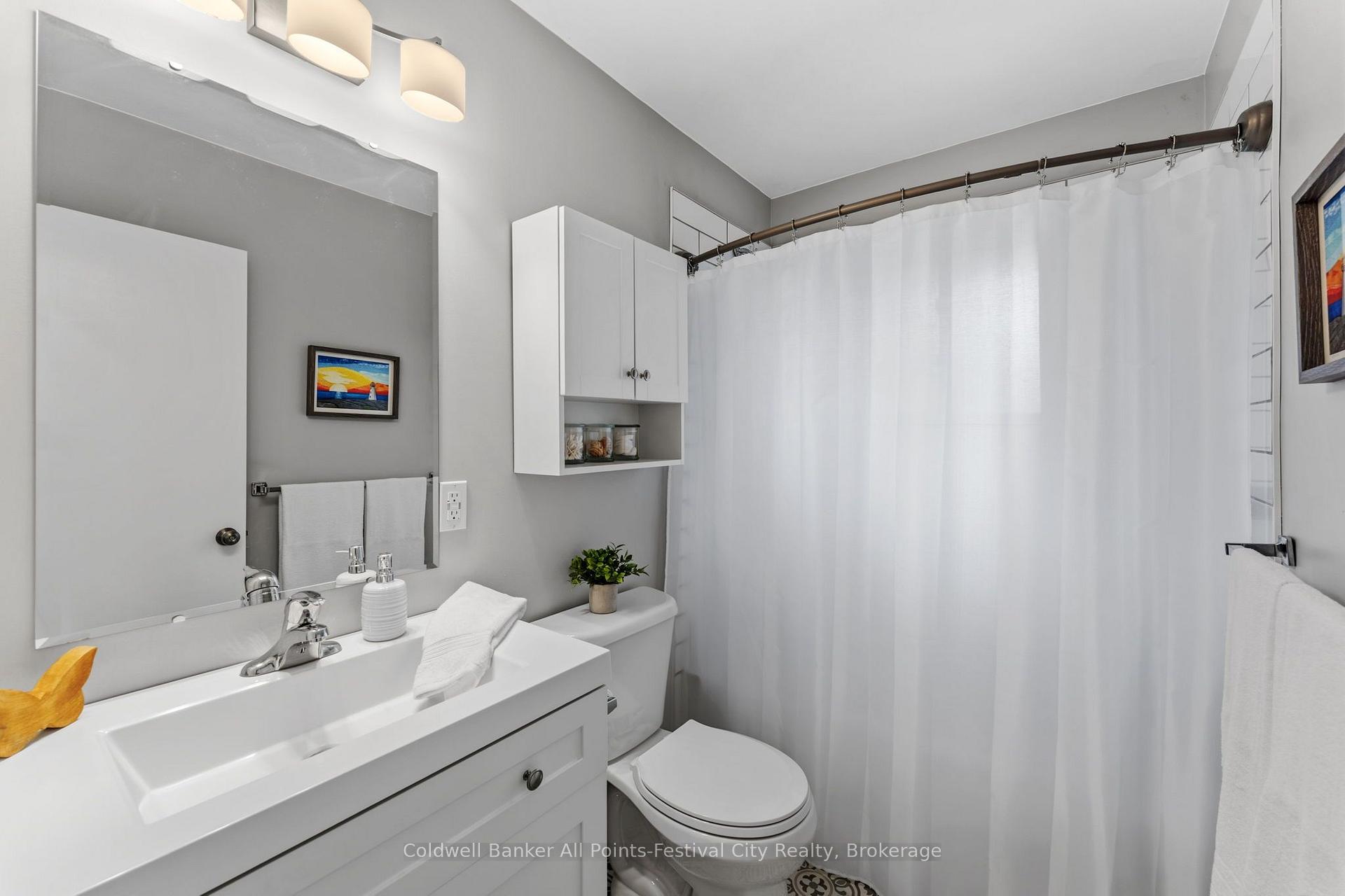 Photo 17 of 153 Warren Street, Goderich, Goderich (Town) — HOMEH