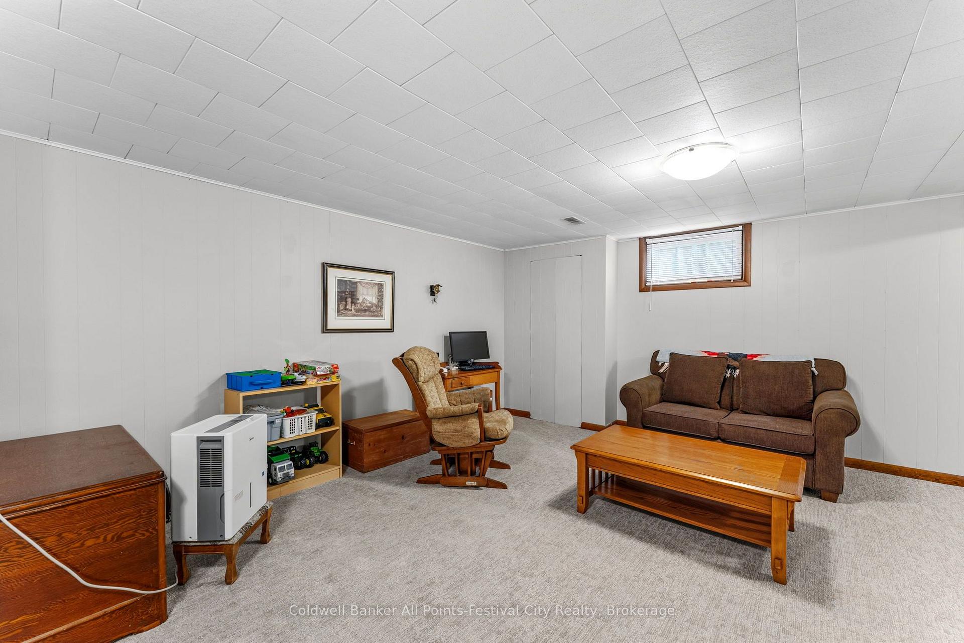 Photo 25 of 153 Warren Street, Goderich, Goderich (Town) — HOMEH