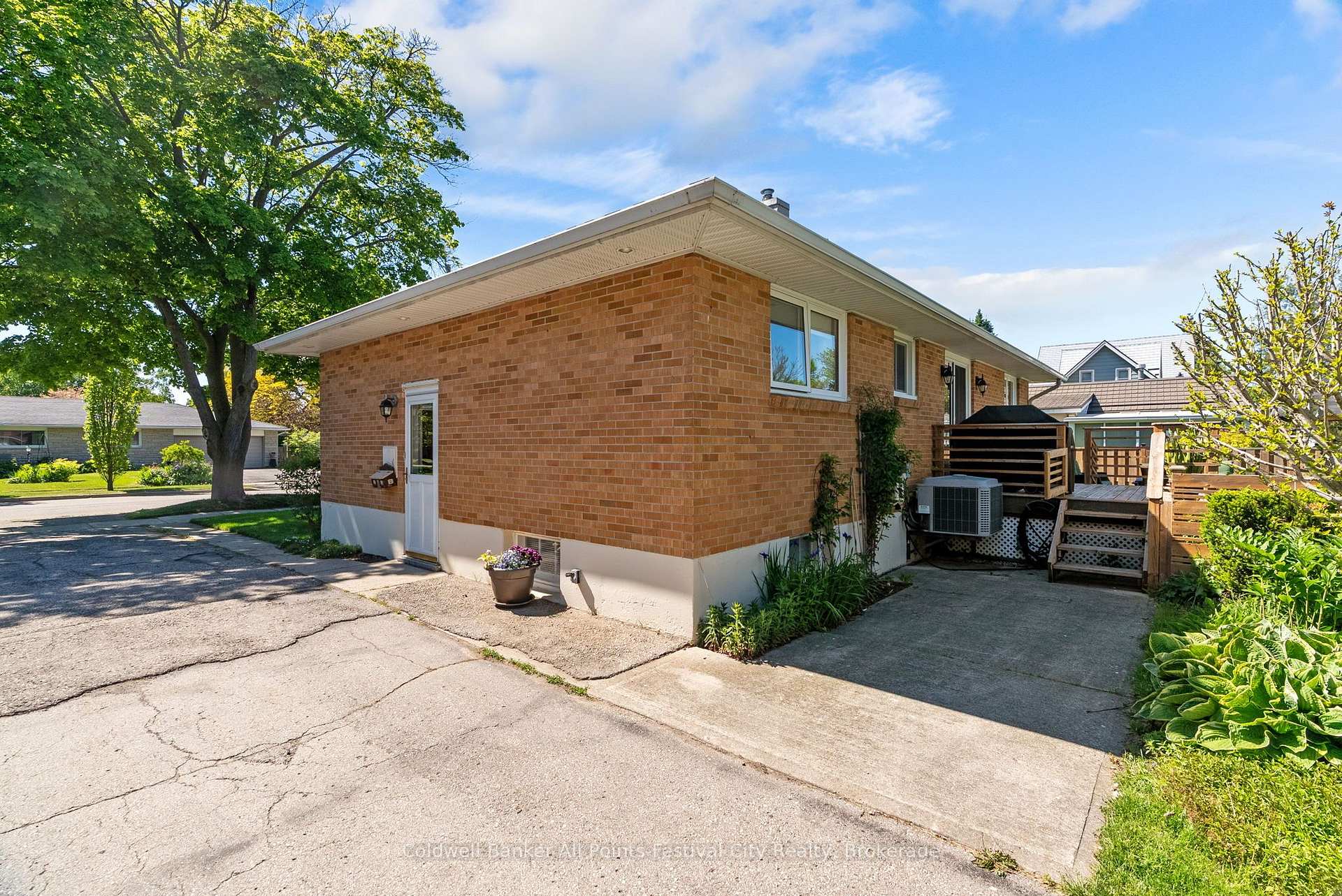 Photo 31 of 153 Warren Street, Goderich, Goderich (Town) — HOMEH