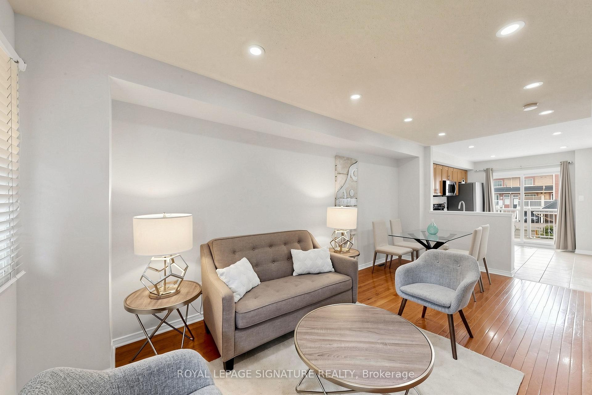 Photo 5 of Unit 3, 1775 Valley Farm Road, Pickering, Town Centre — HOMEH
