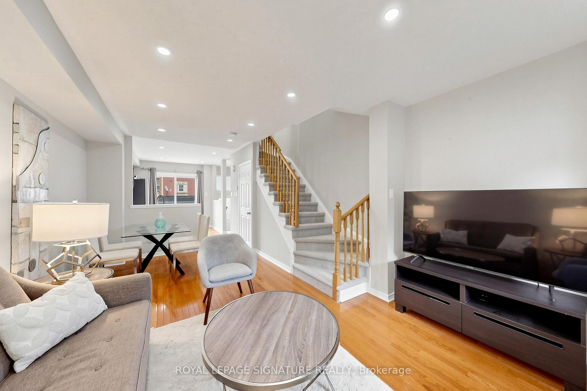Photo 6 of Unit 3, 1775 Valley Farm Road, Pickering, Town Centre — HOMEH