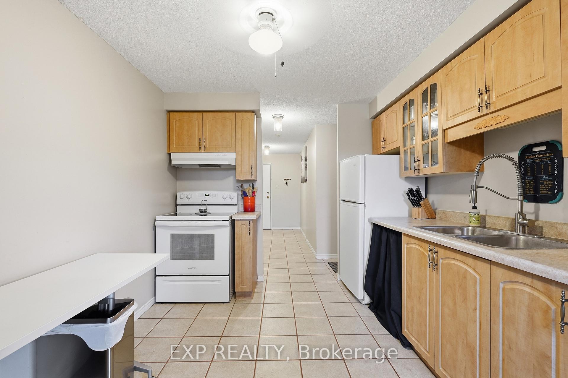 Photo 6 of Unit 1012, 55 Green Valley Drive, Kitchener, Pioneer Park — HOMEH