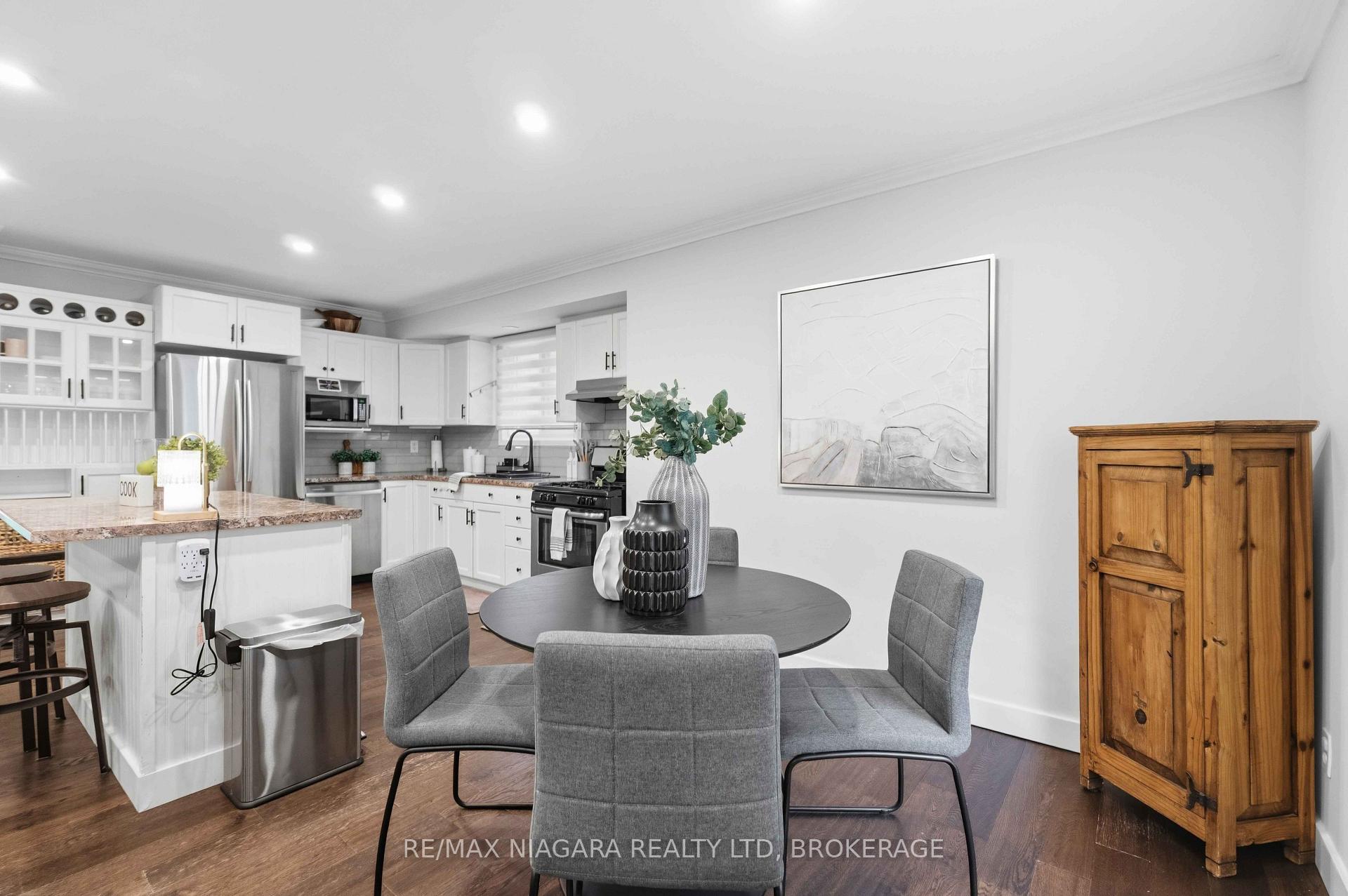Photo 14 of 1 Belair Drive, St. Catharines, Port Dalhousie — HOMEH