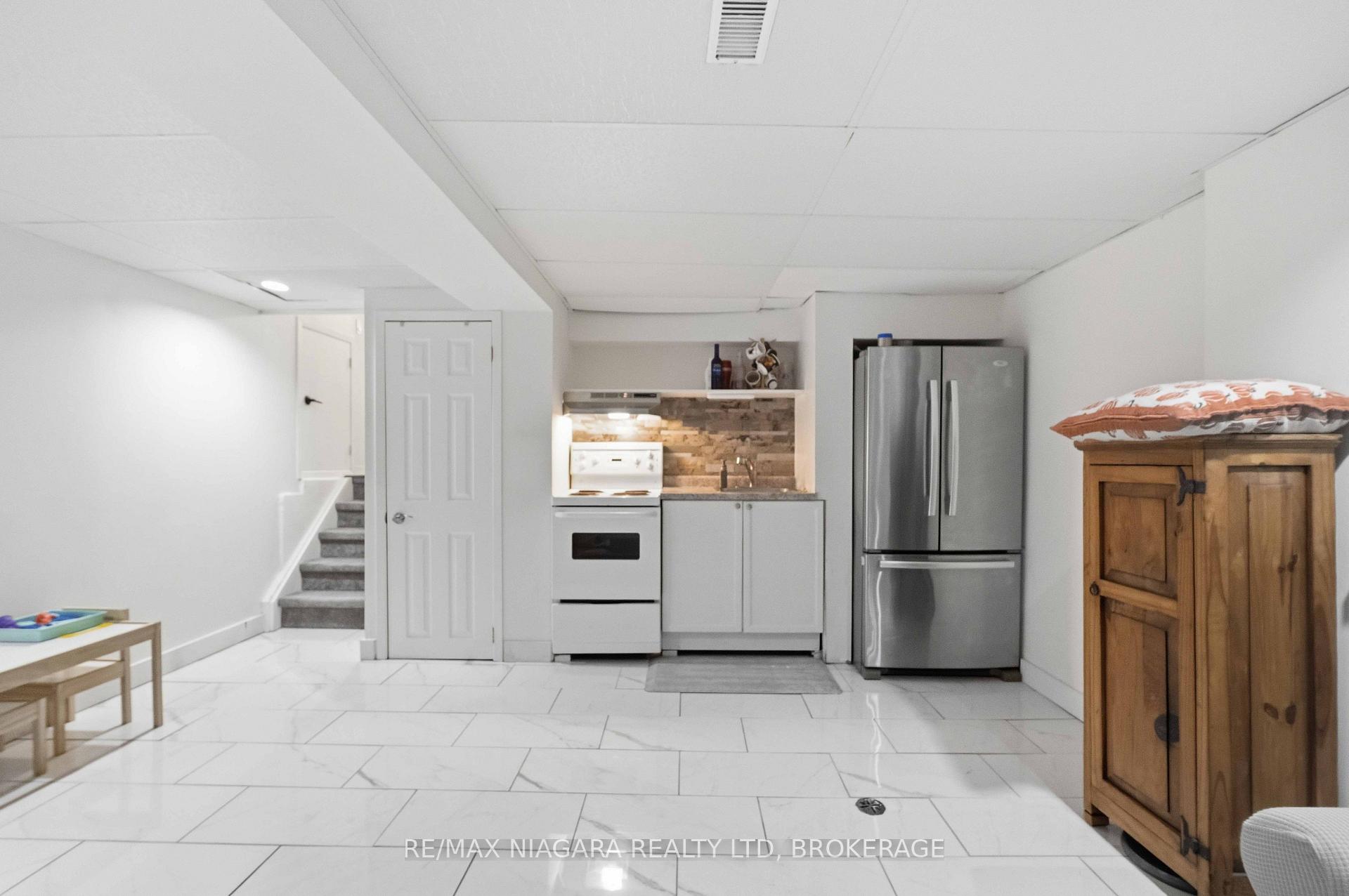 Photo 34 of 1 Belair Drive, St. Catharines, Port Dalhousie — HOMEH