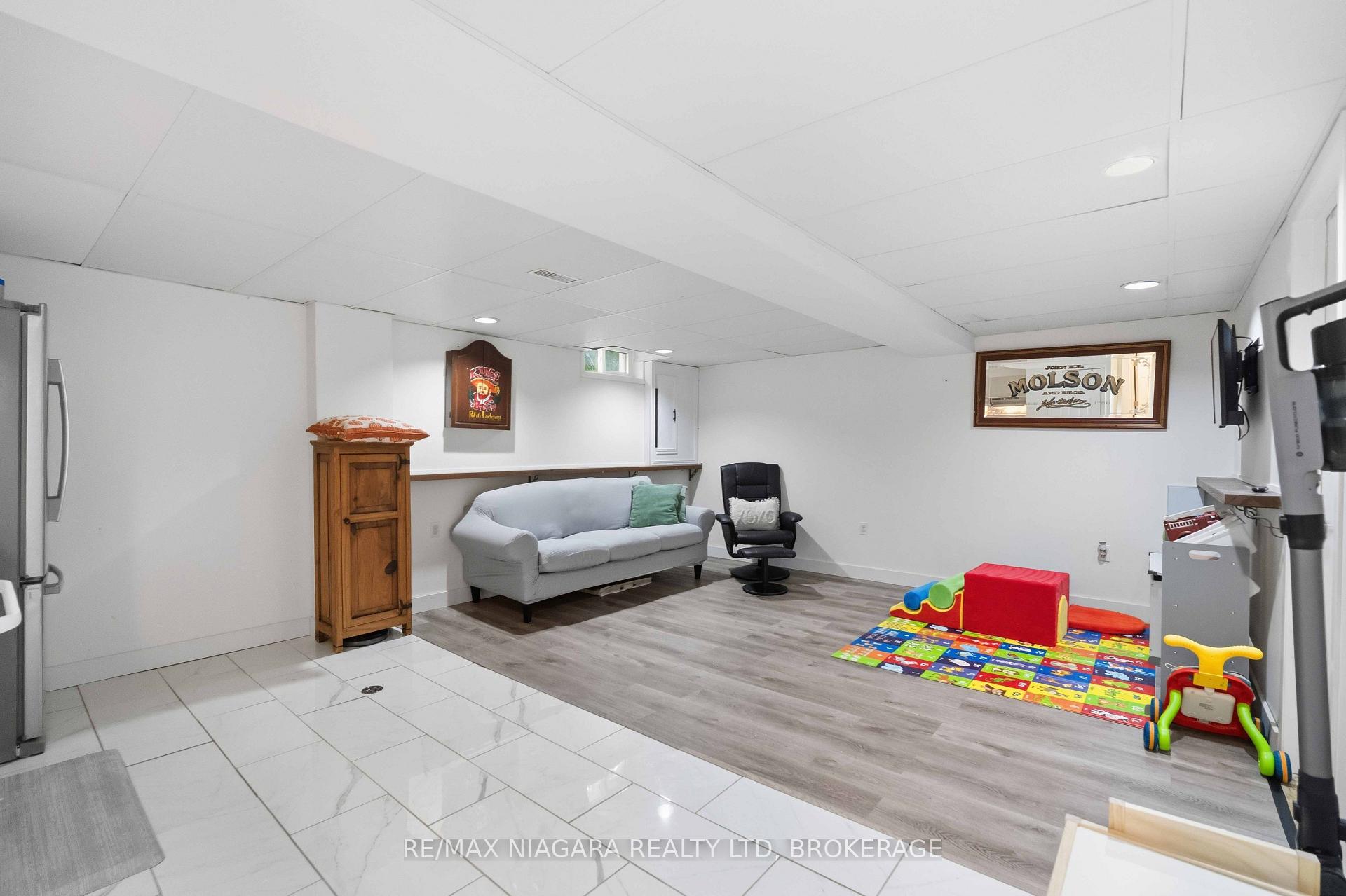 Photo 37 of 1 Belair Drive, St. Catharines, Port Dalhousie — HOMEH