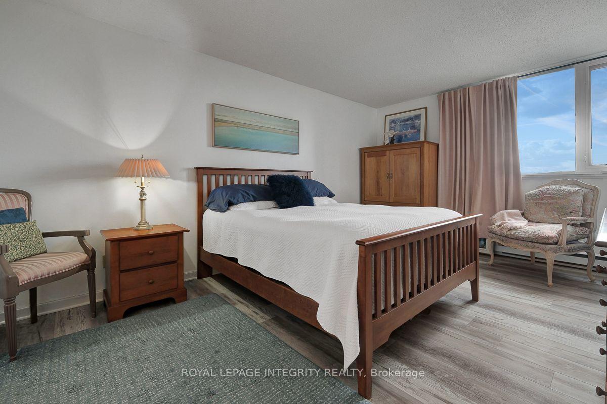 Photo 22 of Unit 1601, 1500 Riverside Drive, Ottawa, Riverview Park — HOMEH