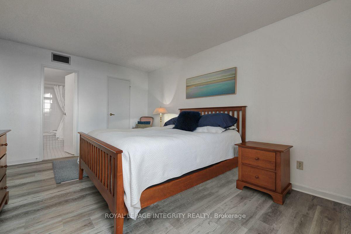 Photo 23 of Unit 1601, 1500 Riverside Drive, Ottawa, Riverview Park — HOMEH