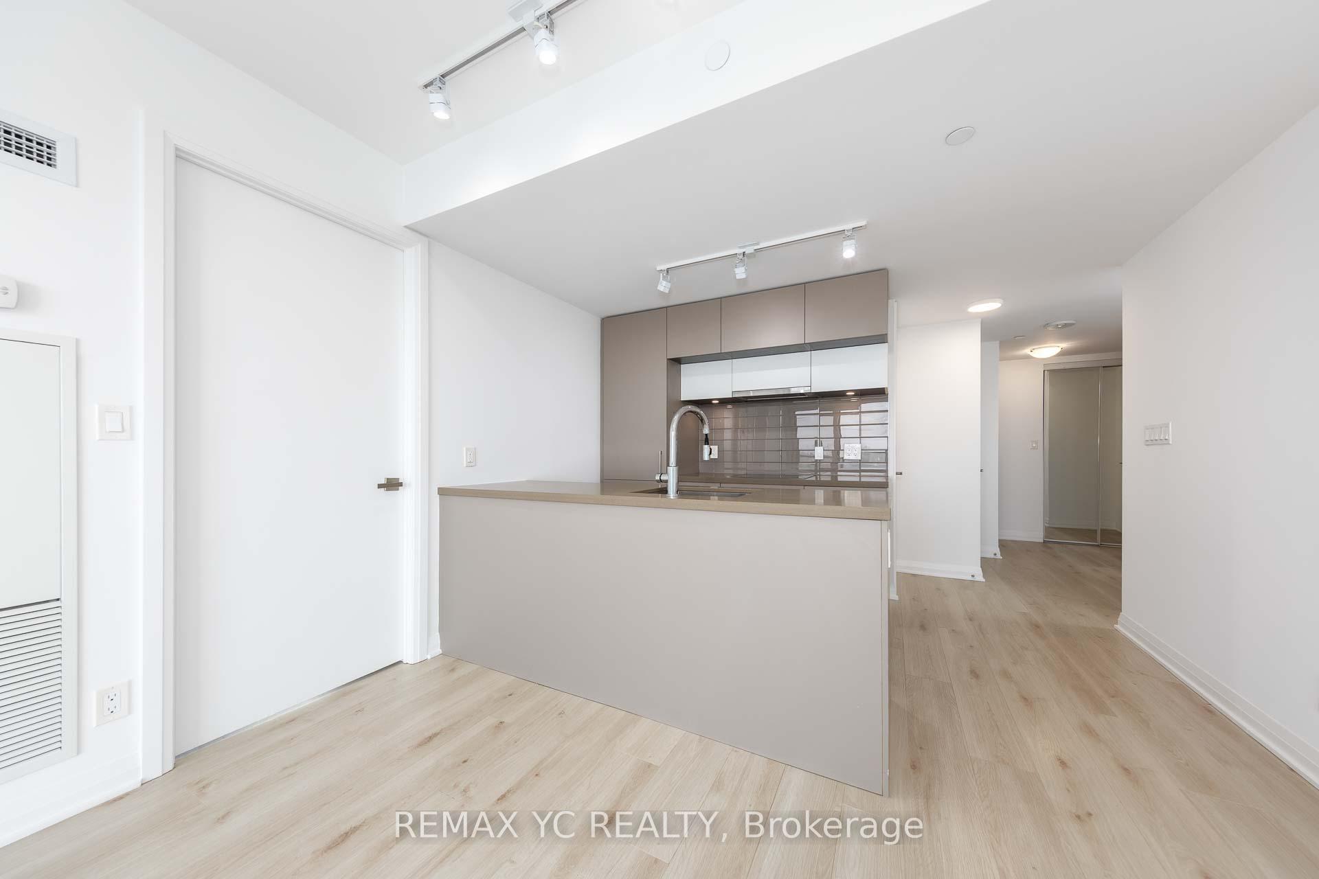 Photo 8 of Unit 1908, 99 Foxbar Road, Toronto, Yonge-St. Clair — HOMEH