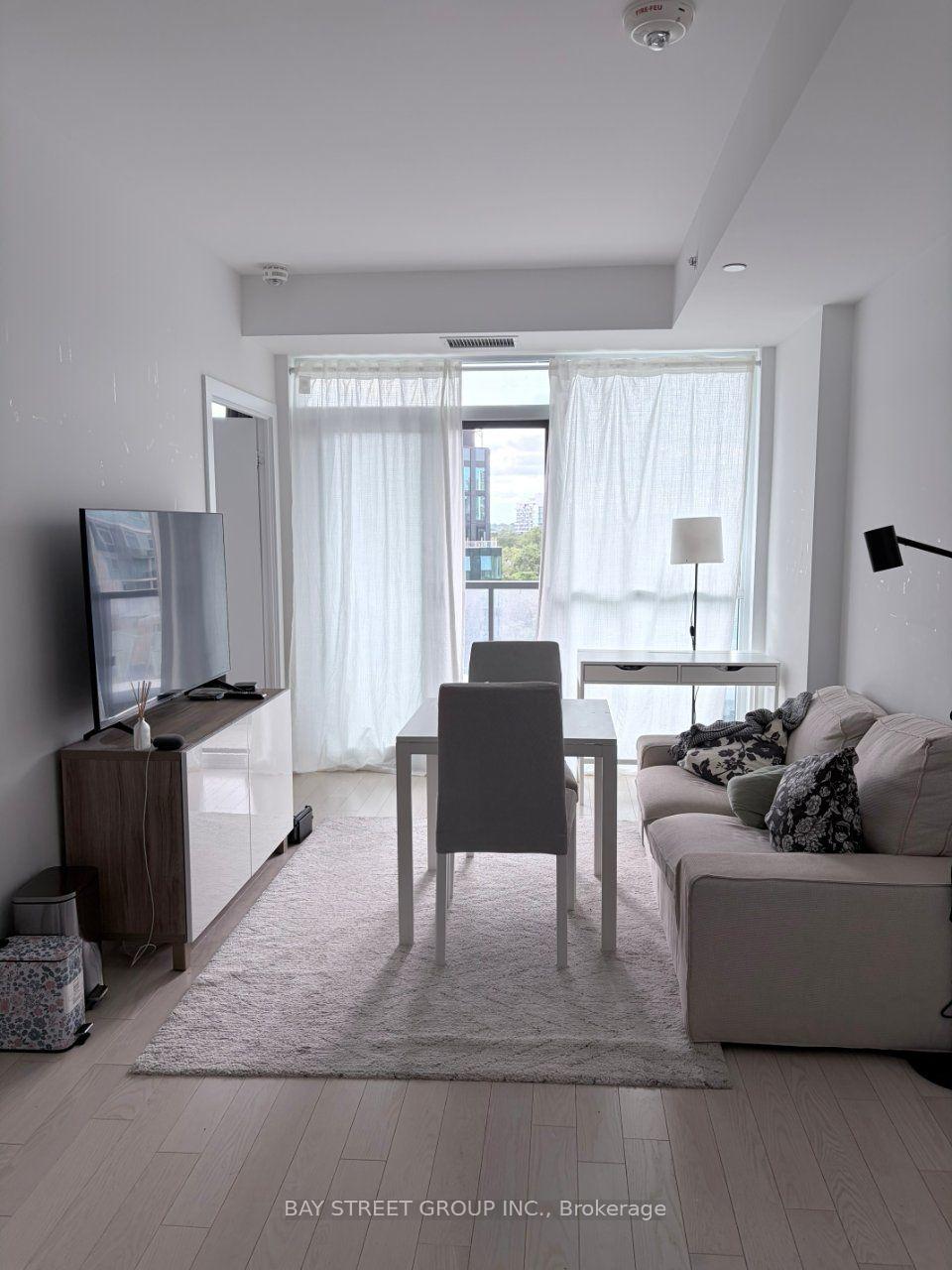 Photo 5 of Unit 801, 181 Bedford Road, Toronto, The Annex — HOMEH